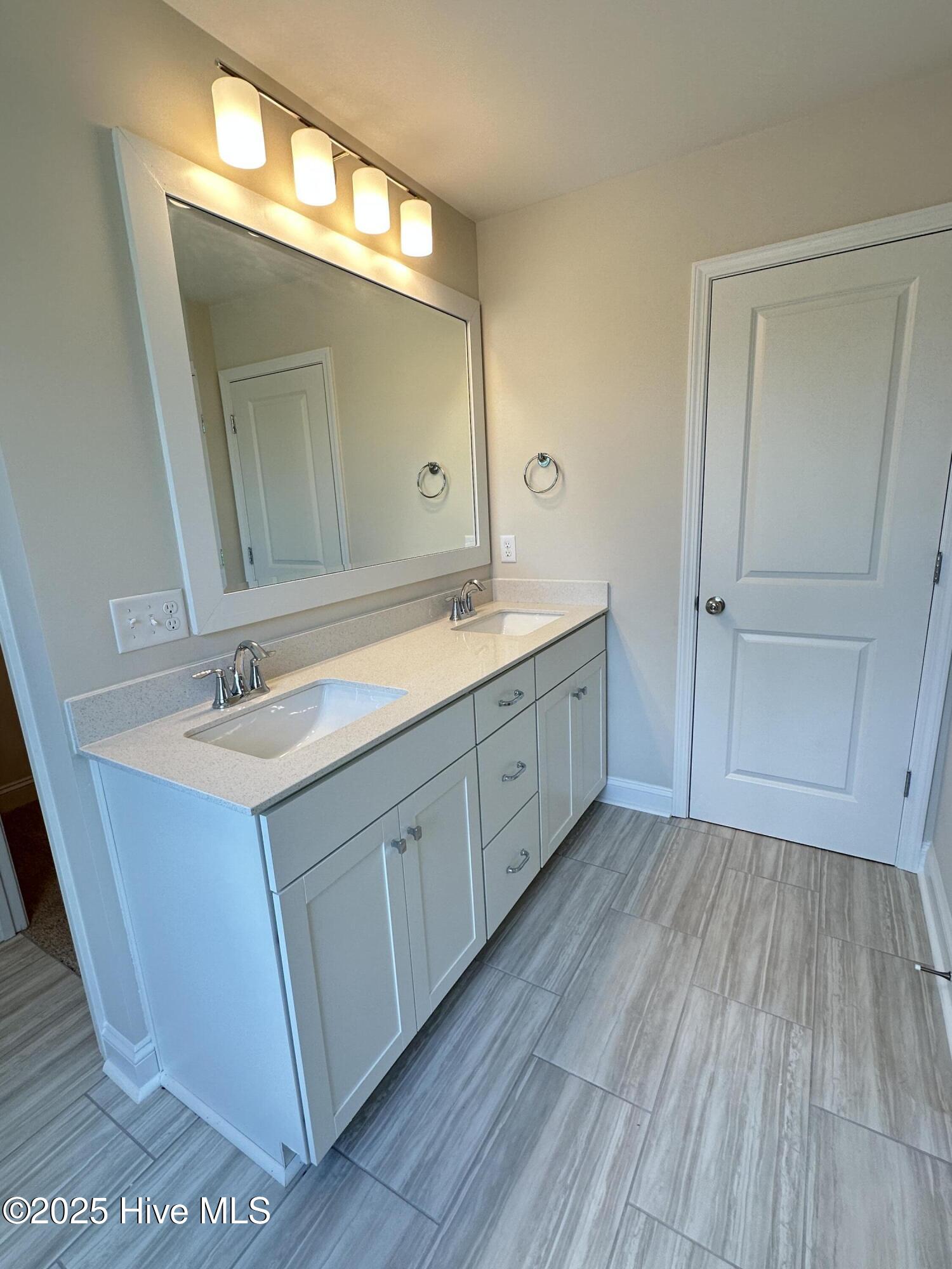 Hampstead, North Carolina, 28443, United States, 5 Bedrooms Bedrooms, ,4 BathroomsBathrooms,Residential,For Sale,1794318