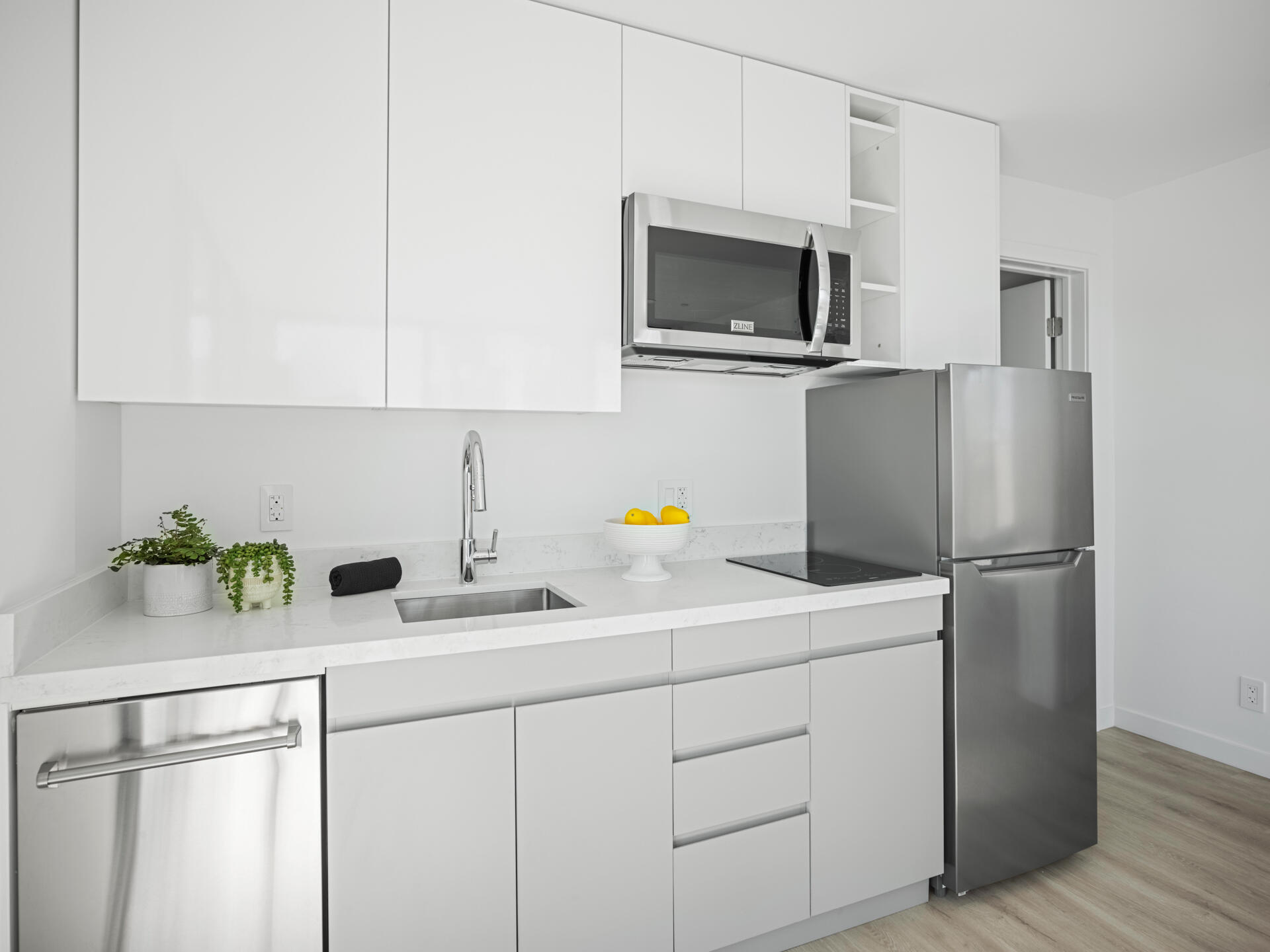 Desert Hot Springs, California, 92240, United States, 4 Bedrooms Bedrooms, ,Residential,For Sale,1998852