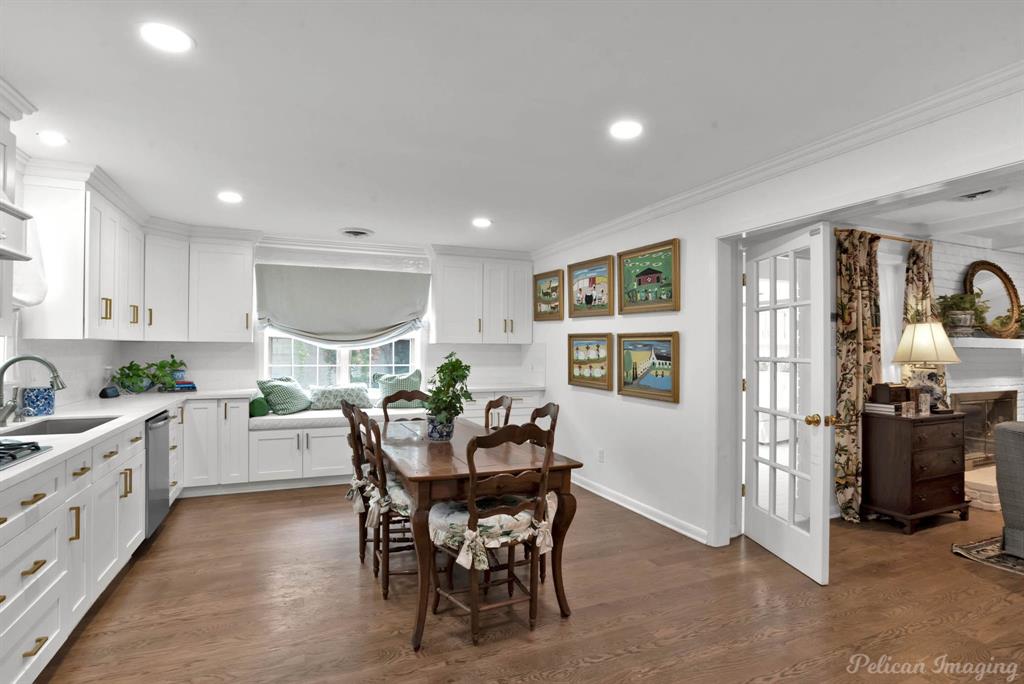 Shreveport, Louisiana, 71106, United States, 5 Bedrooms Bedrooms, ,3 BathroomsBathrooms,Residential,For Sale,1804605
