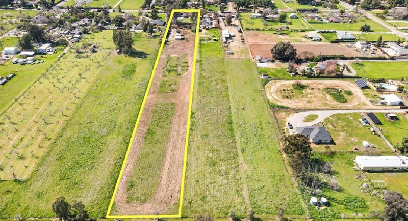 Clovis, California, 93619, United States, 5 Bedrooms Bedrooms, ,5 BathroomsBathrooms,Residential,For Sale,2005312