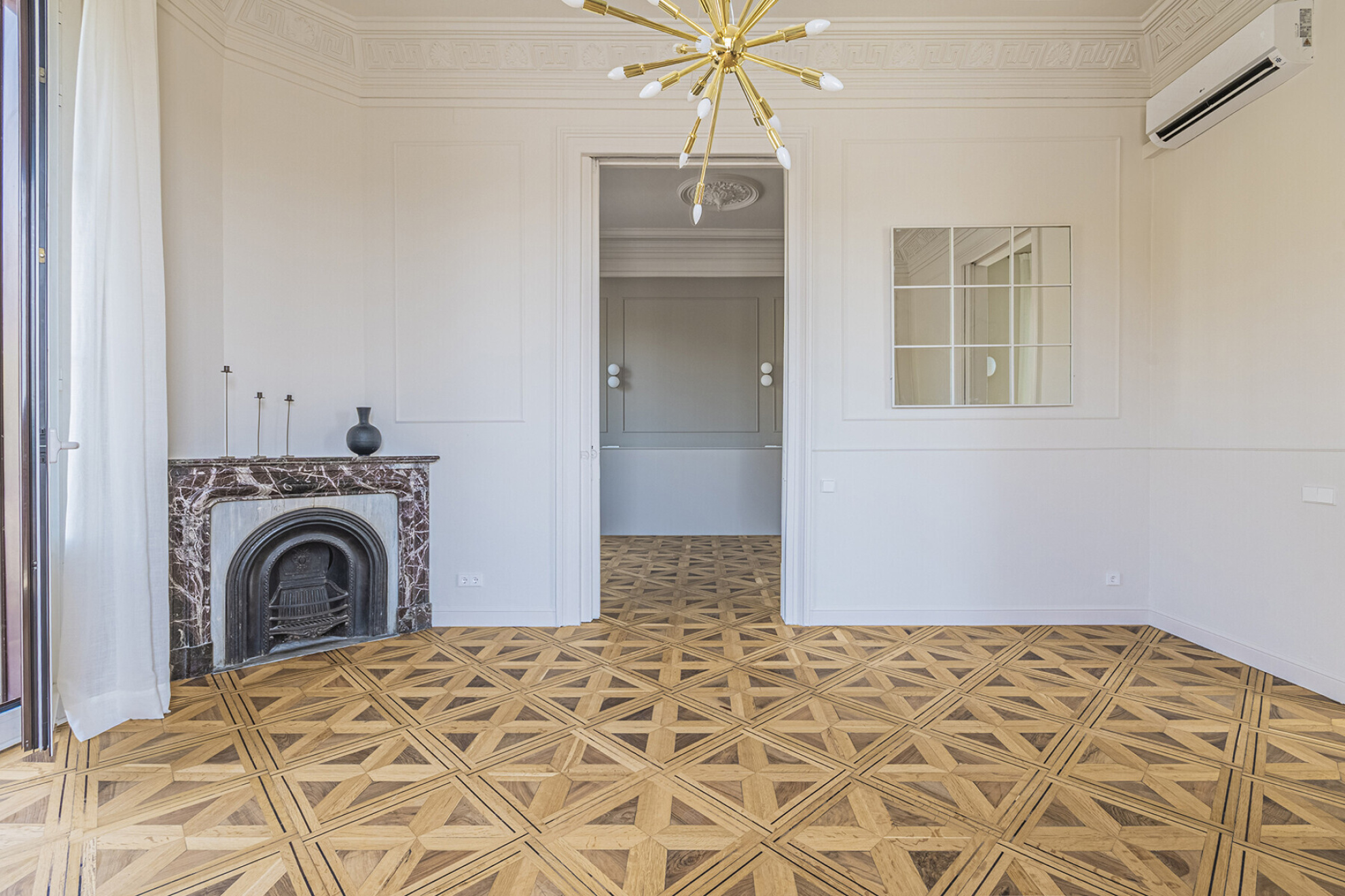 Renovated corner apartment in El Born with views of Port Vell - 物件實景
