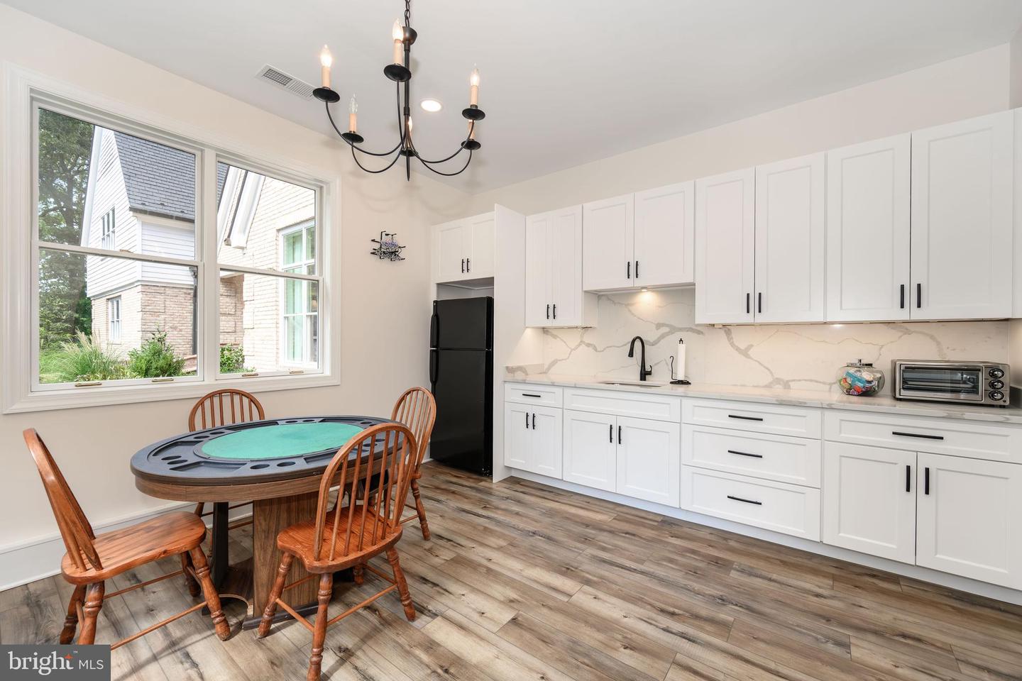 Queenstown, Maryland, 21658, United States, 5 Bedrooms Bedrooms, ,6 BathroomsBathrooms,Residential,For Sale,1940127