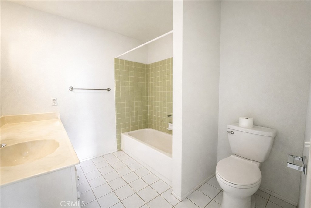 San Diego, California, 92103, United States, 2 Bedrooms Bedrooms, ,1 BathroomBathrooms,Residential,For Sale,2007825