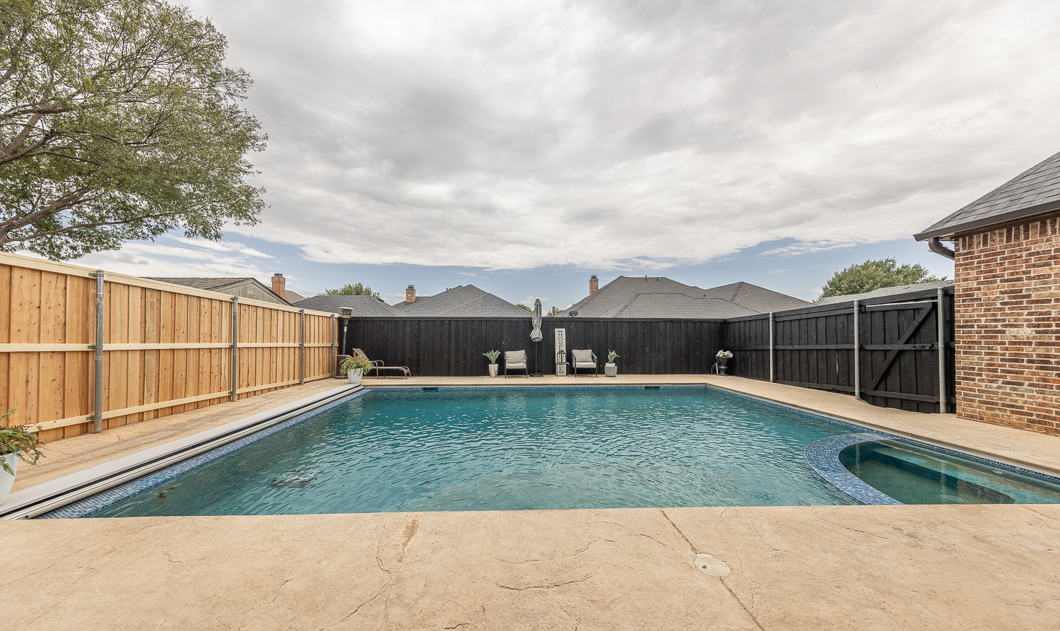Lubbock, Texas, 79423, United States, 4 Bedrooms Bedrooms, ,4 BathroomsBathrooms,Residential,For Sale,1906085