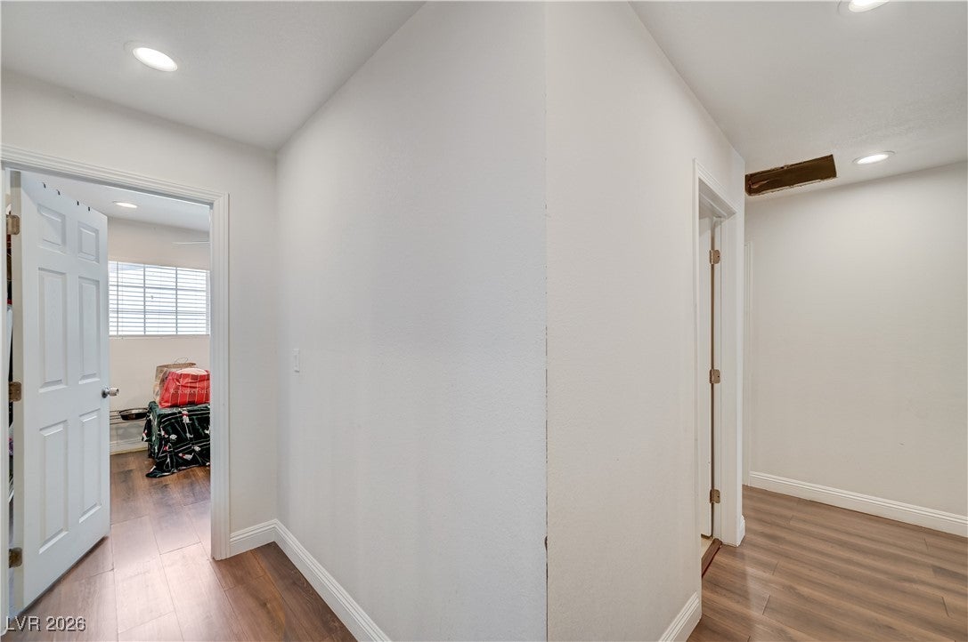 Las Vegas, Nevada, 89122, United States, 5 Bedrooms Bedrooms, ,4 BathroomsBathrooms,Residential,For Sale,2008777