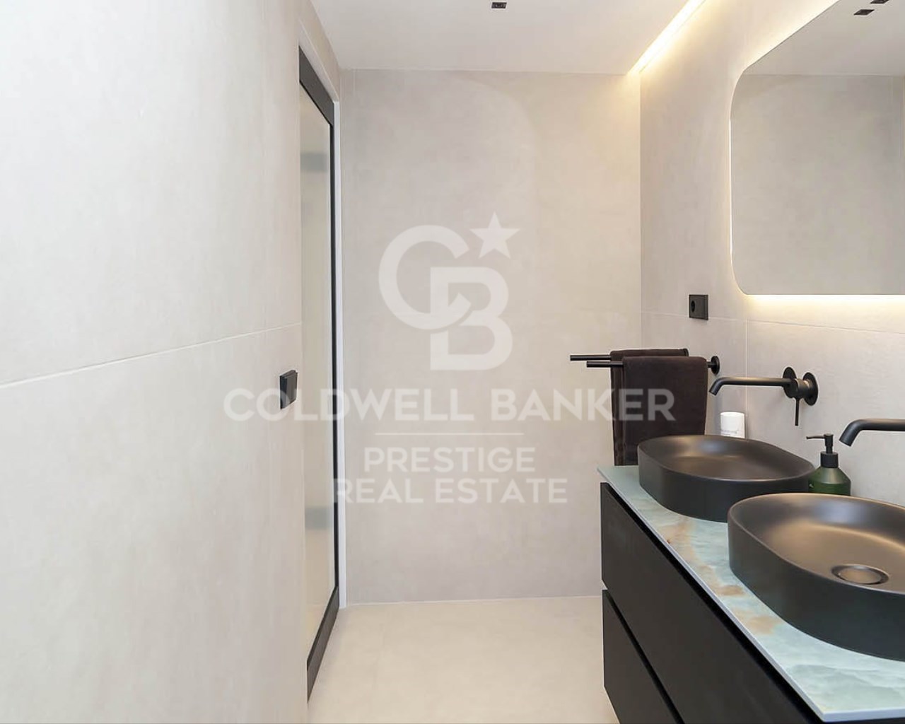 Barcelona, Catalonia, ES, 2 Bedrooms Bedrooms, ,2 BathroomsBathrooms,Residential,For Sale,1876387