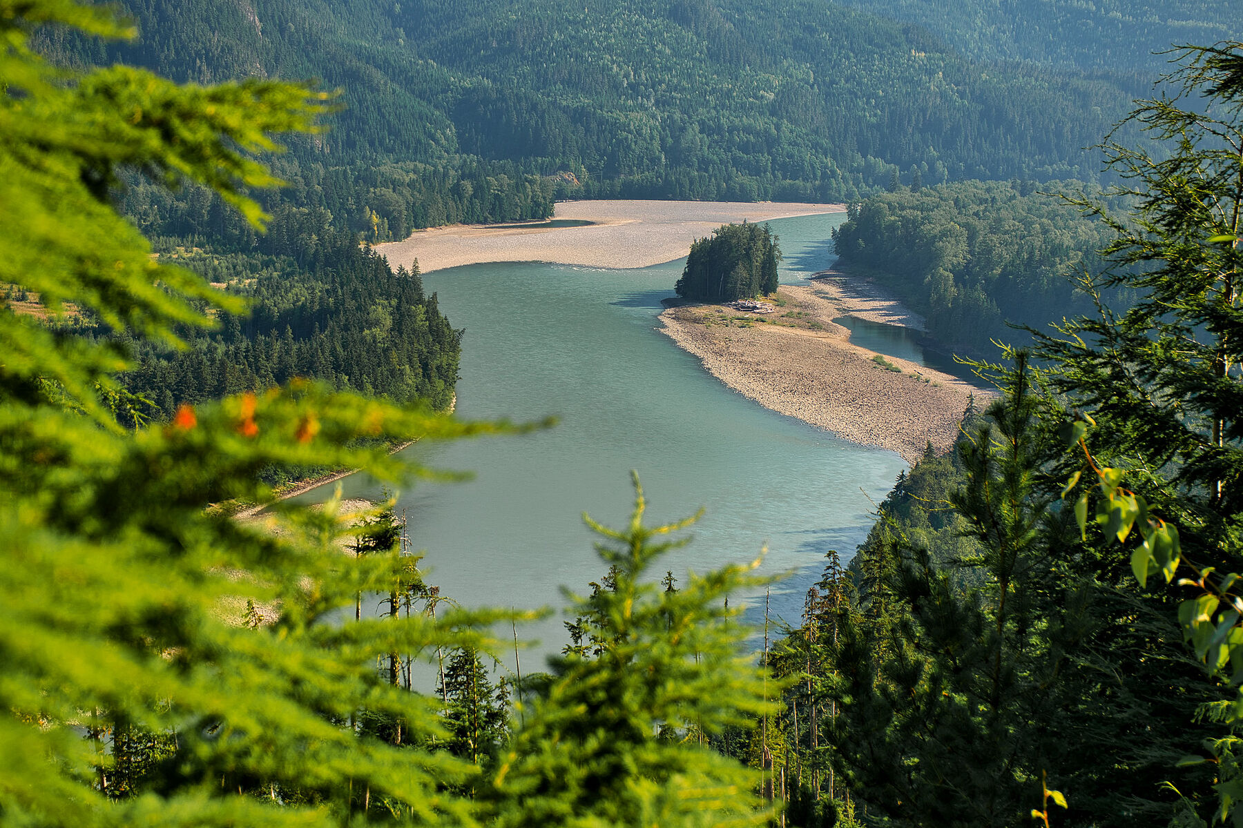  Palatial Riverfront Retreat - 物件實景