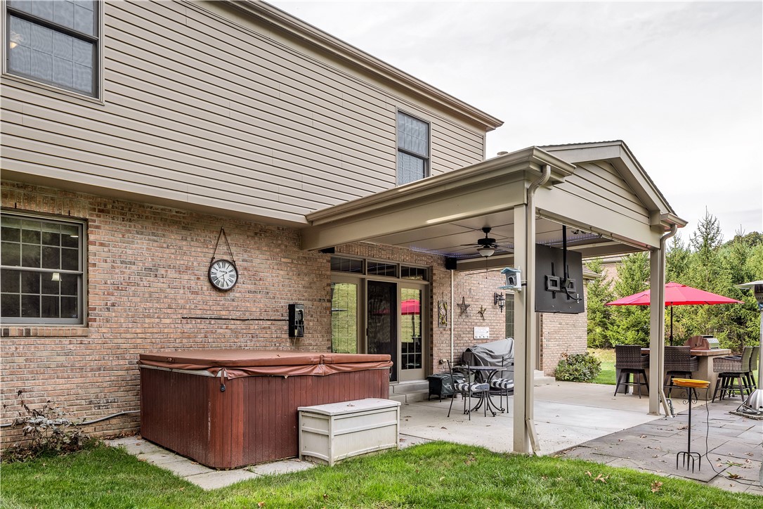 Peters Twp, Pennsylvania, 15317, United States, 4 Bedrooms Bedrooms, ,4 BathroomsBathrooms,Residential,For Sale,2002286