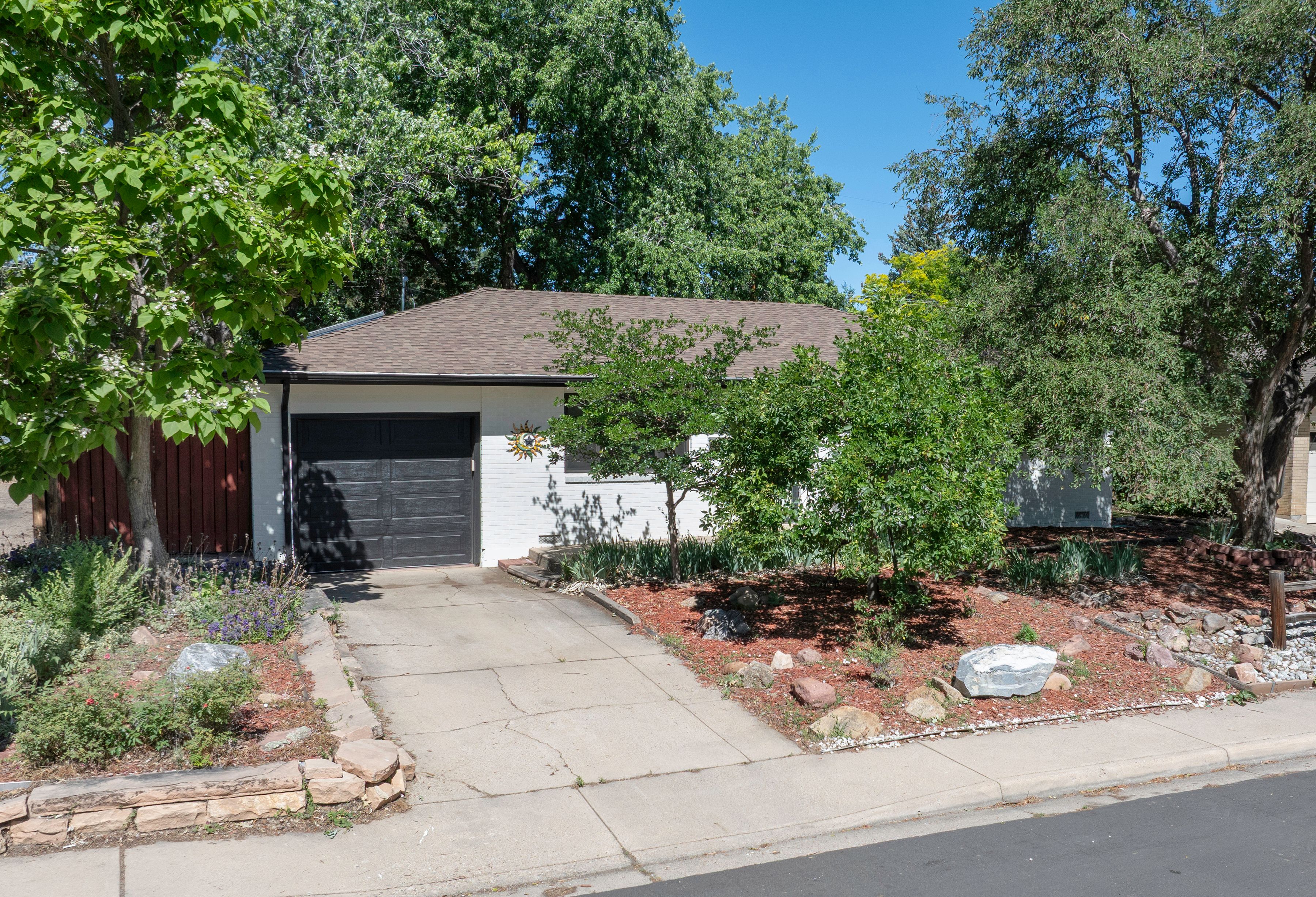  Charming Ranch-Style Home in Boulder
