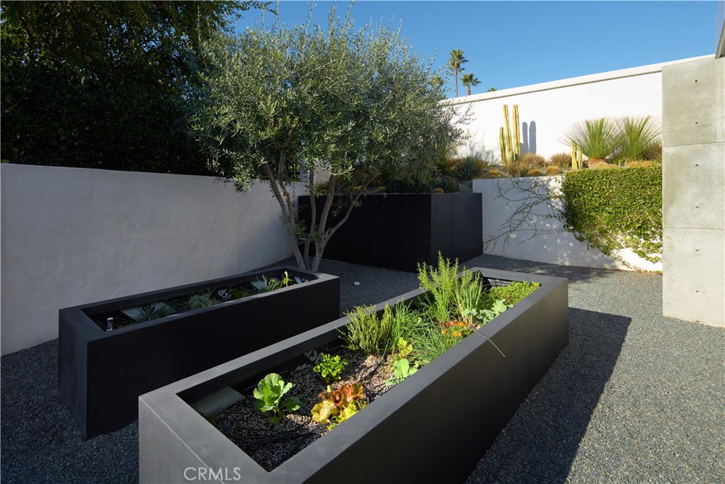 Laguna Beach, California, 92651, United States, 4 Bedrooms Bedrooms, ,6 BathroomsBathrooms,Residential,For Sale,1988252