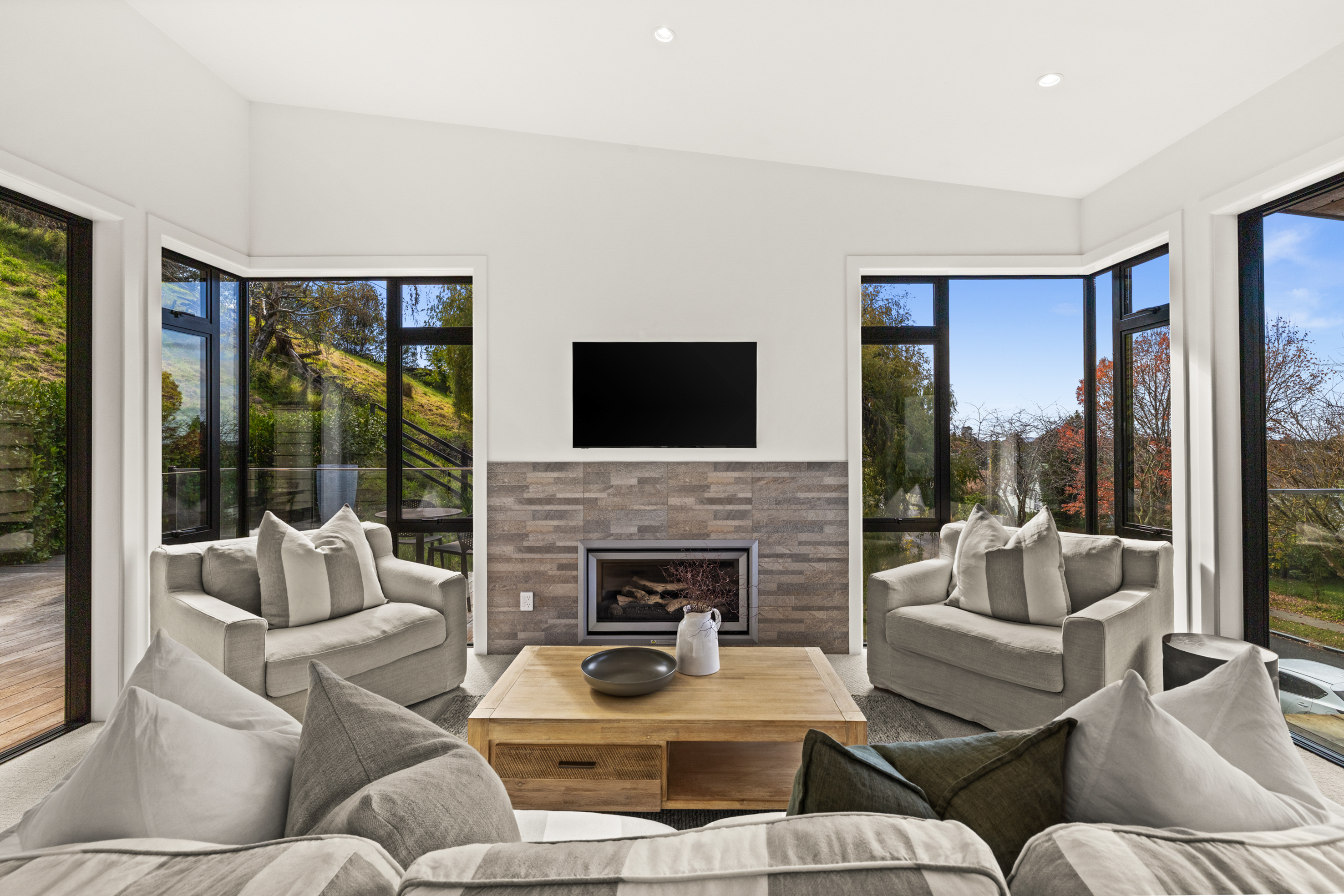  Taradale Executive Living with Apartment - 物件實景
