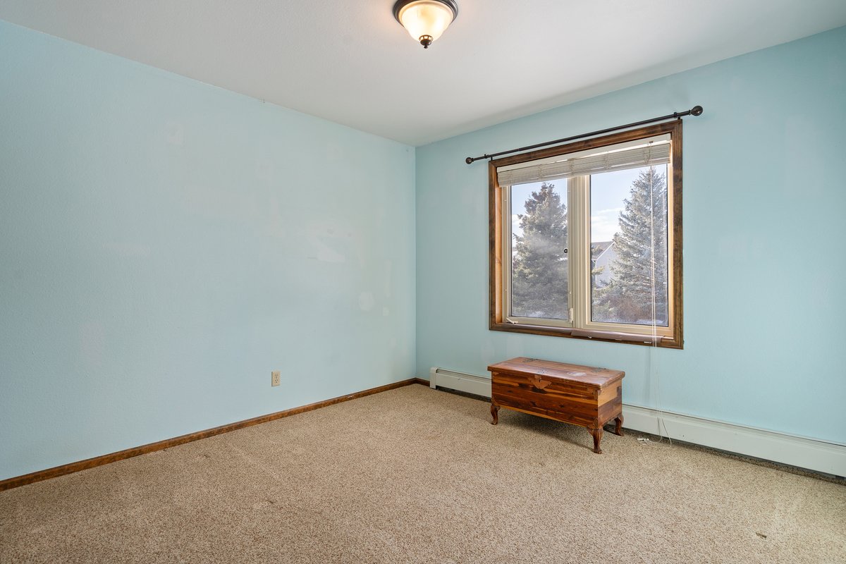 Cheyenne, Wyoming, 82009, United States, 5 Bedrooms Bedrooms, ,3 BathroomsBathrooms,Residential,For Sale,2006392