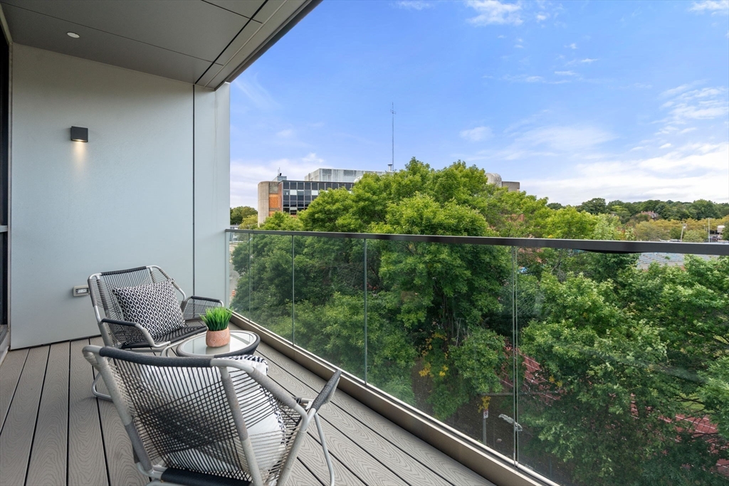 Boston, Massachusetts, 02130, United States, 2 Bedrooms Bedrooms, ,2 BathroomsBathrooms,Residential,For Sale,1940370