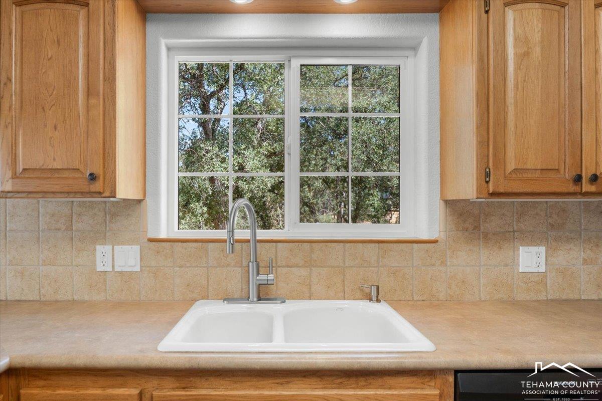 Cottonwood, California, 96080, United States, 3 Bedrooms Bedrooms, ,2 BathroomsBathrooms,Residential,For Sale,1942274