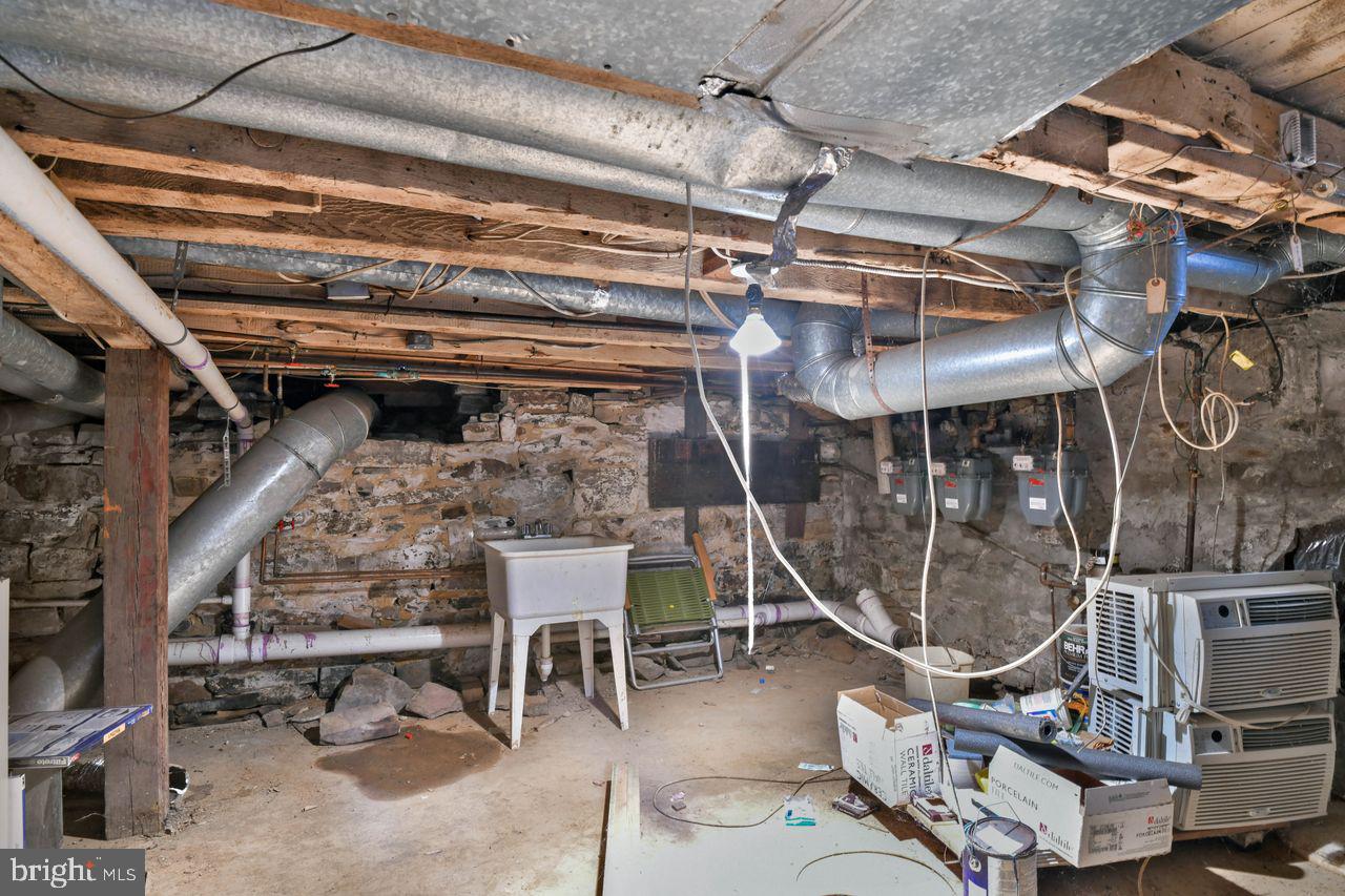 Lawrence Township, New Jersey, 08648, United States, ,Residential,For Sale,1927420