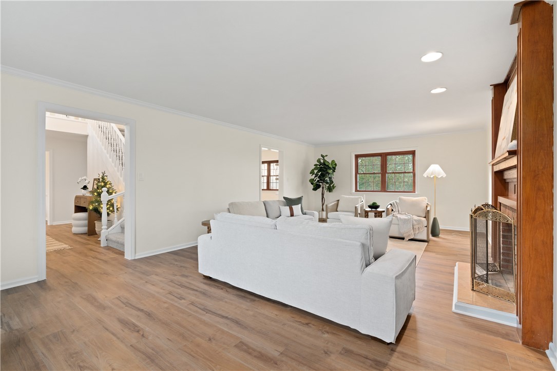 Whitehall, Pennsylvania, 15236, United States, 5 Bedrooms Bedrooms, ,4 BathroomsBathrooms,Residential,For Sale,2002171