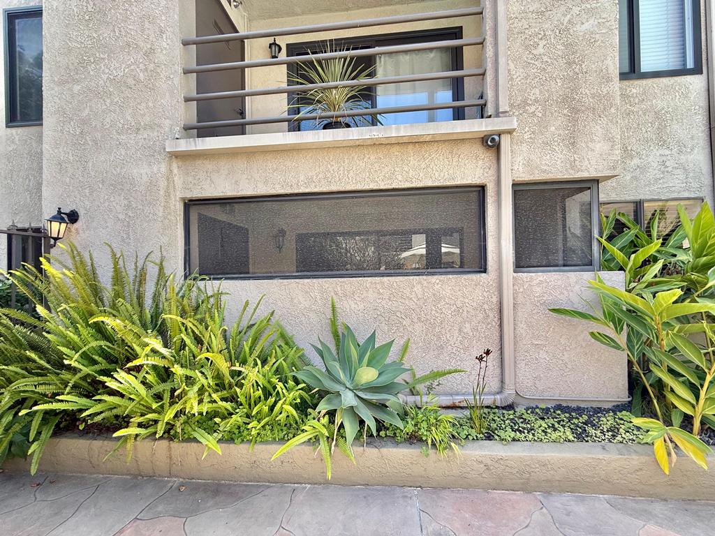 Long Beach, California, 90815, United States, 2 Bedrooms Bedrooms, ,2 BathroomsBathrooms,Residential,For Sale,1830564