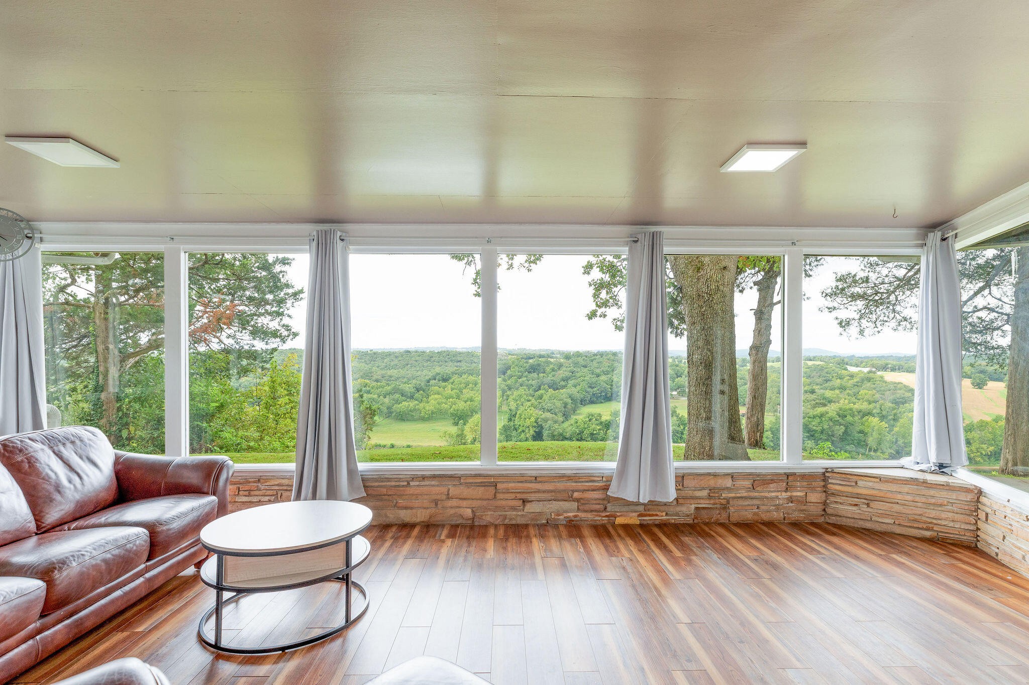 Branson, Missouri, 65616, United States, 3 Bedrooms Bedrooms, ,2 BathroomsBathrooms,Residential,For Sale,1976730