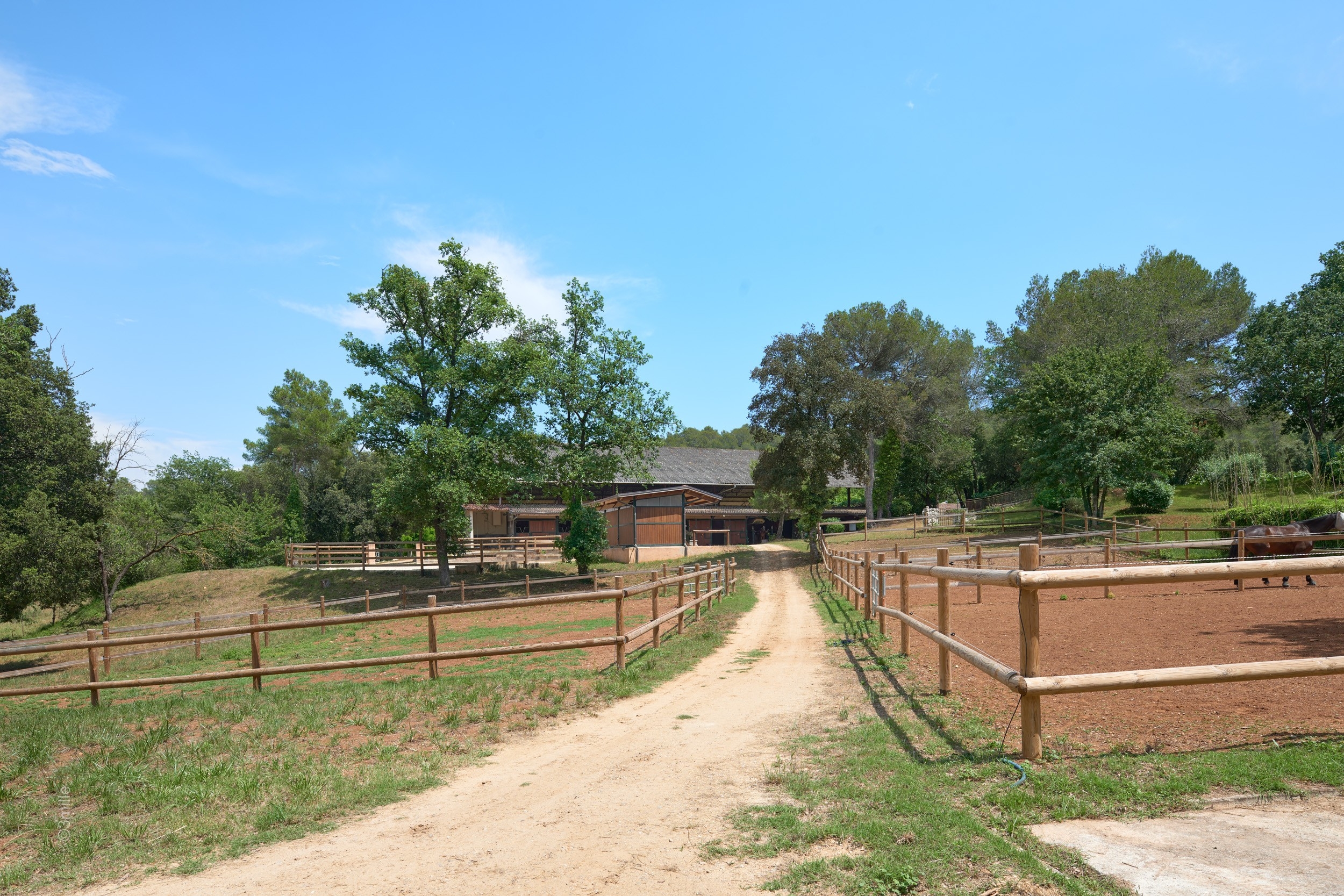  Roquefort-les-Pins equestrian estate 24 hectares 700 sqm villa near Cannes Mona… - 物件實景