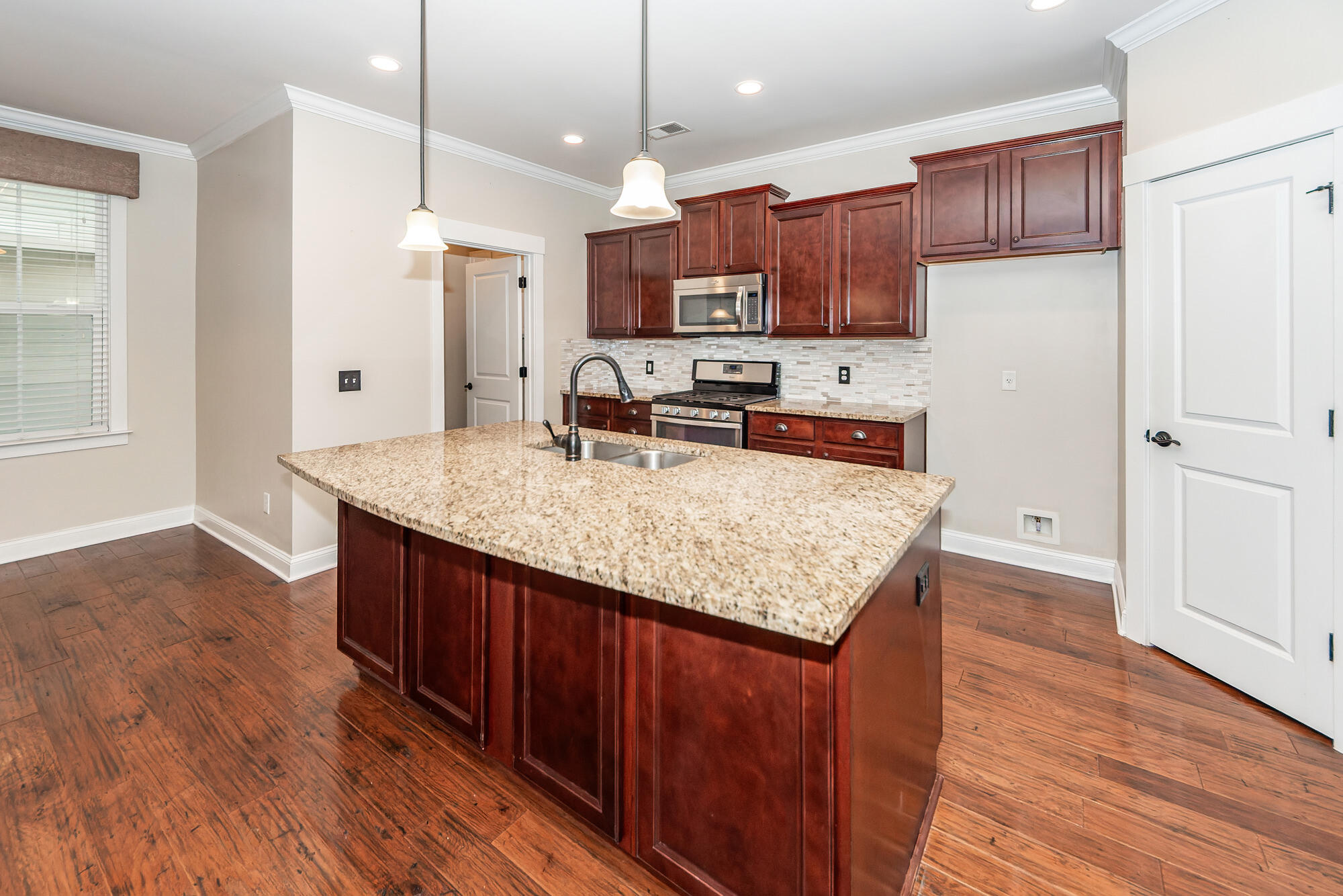 Summerville, South Carolina, 29483, United States, 4 Bedrooms Bedrooms, ,4 BathroomsBathrooms,Residential,For Sale,2005994