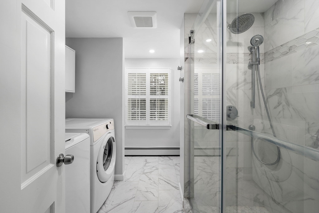 Andover, Massachusetts, 01810, United States, 4 Bedrooms Bedrooms, ,3 BathroomsBathrooms,Residential,For Sale,1987628