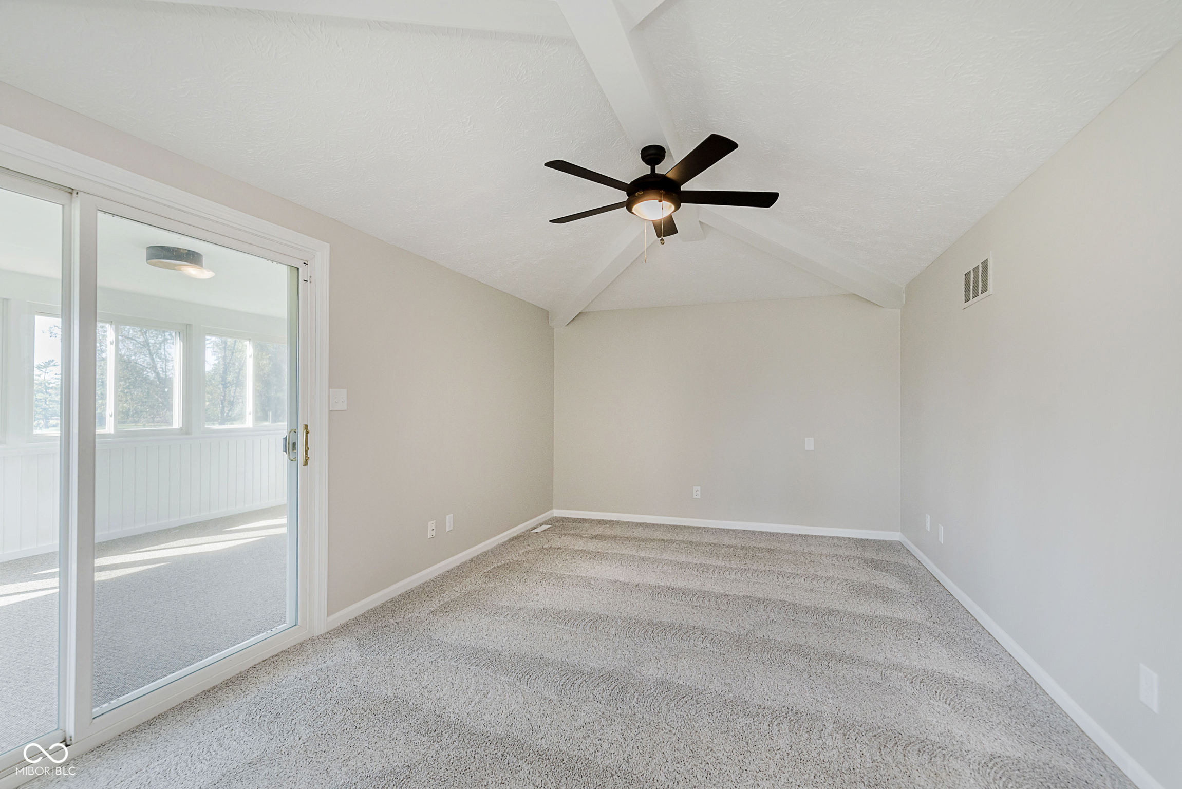 Greenwood, Indiana, 46143, United States, 4 Bedrooms Bedrooms, ,3 BathroomsBathrooms,Residential,For Sale,1976804