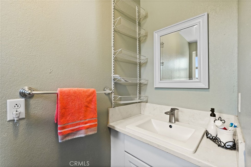 Palmdale, California, 93552, United States, 4 Bedrooms Bedrooms, ,3 BathroomsBathrooms,Residential,For Sale,1980960