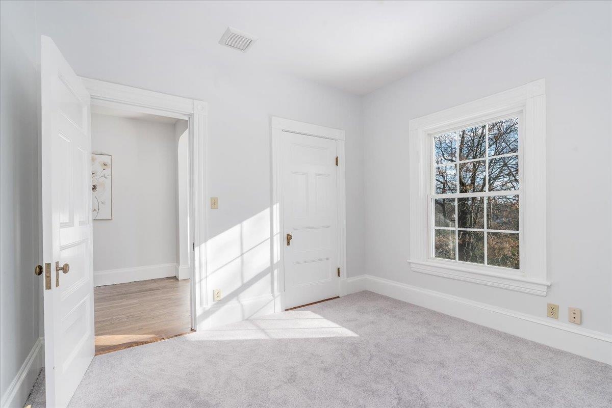 Nashua, New Hampshire, 03064, United States, 4 Bedrooms Bedrooms, ,3 BathroomsBathrooms,Residential,For Sale,1901242