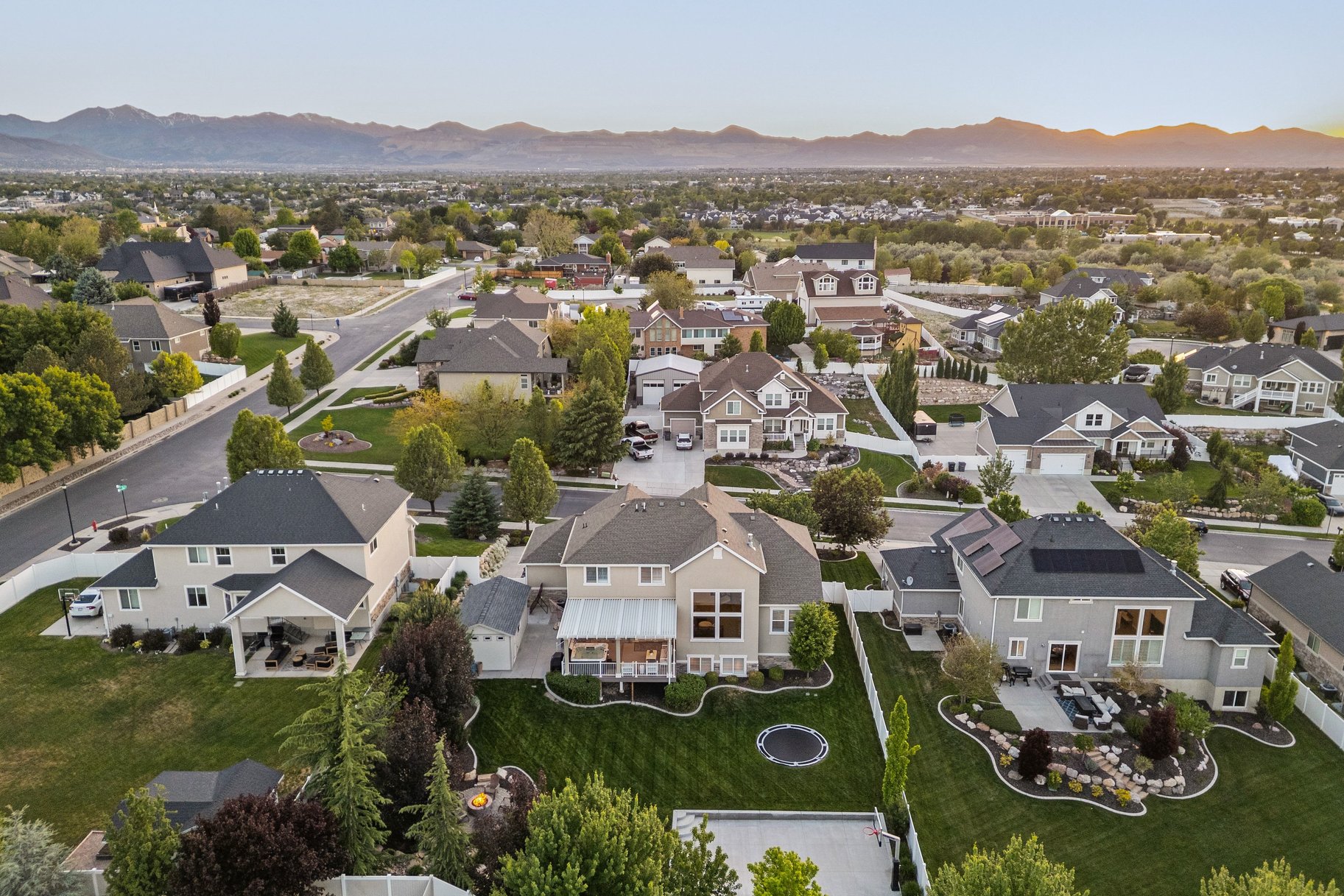  Elegant Two Story with Views of Wasatch Front - 物件實景
