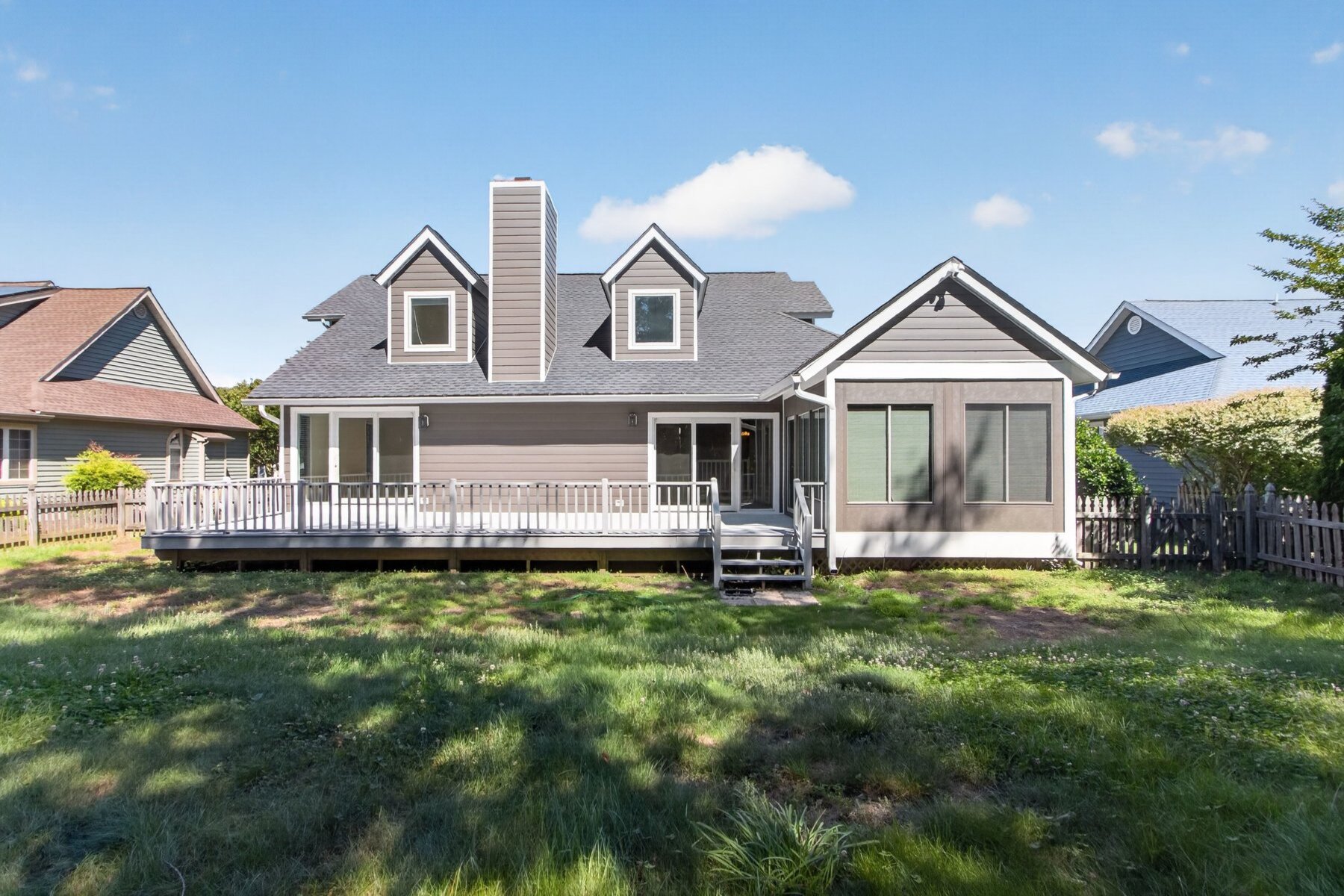  18609 Broadfield Drive - 物件實景