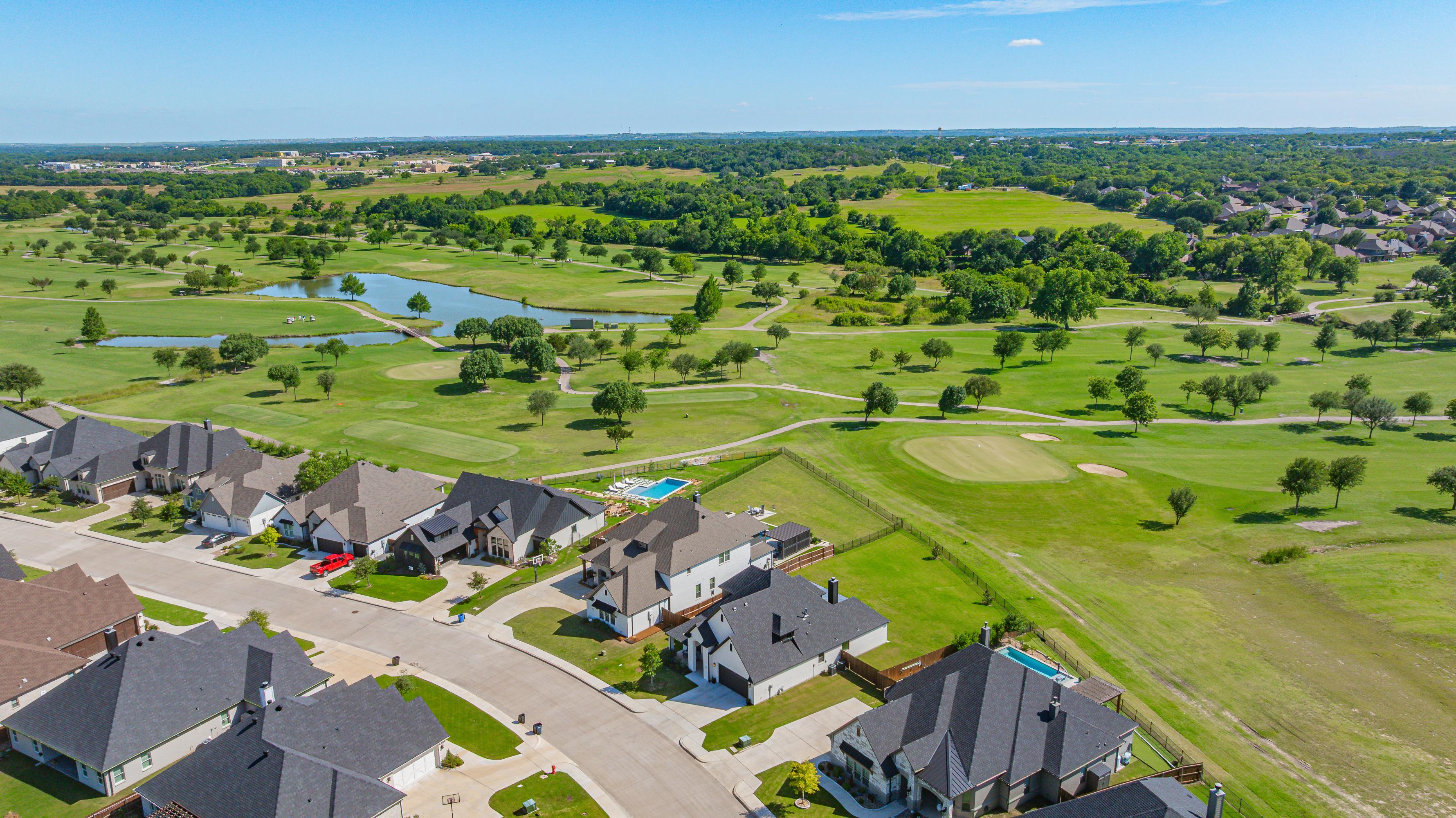  1349 Crown Valley Drive, Weatherford, TX, 76087 - 物件實景