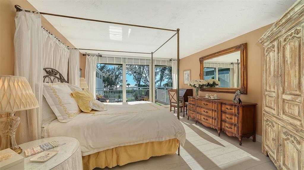 Longboat Key, Florida, 34228, United States, 2 Bedrooms Bedrooms, ,2 BathroomsBathrooms,Residential,For Sale,1989062