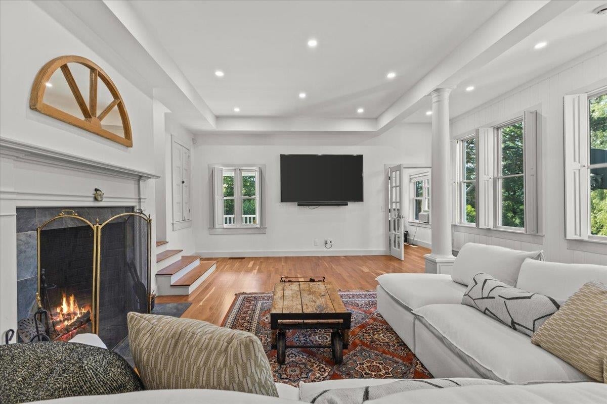 Stowe, Vermont, 05672, United States, 4 Bedrooms Bedrooms, ,3 BathroomsBathrooms,Residential,For Sale,1890997