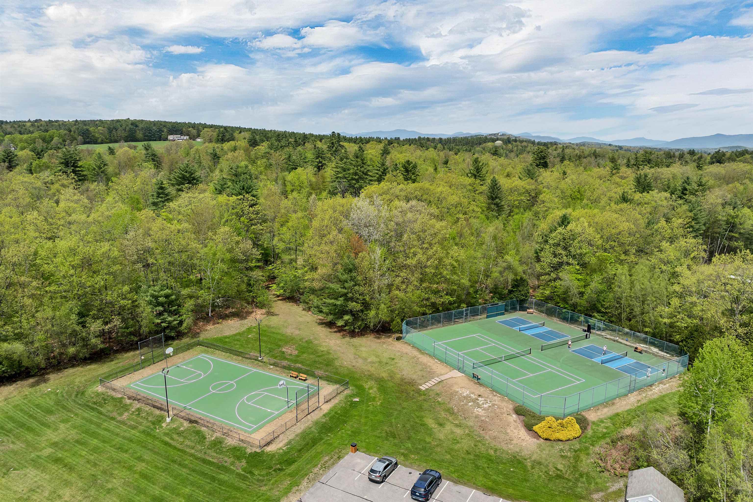 Laconia, New Hampshire, 03246, United States, 3 Bedrooms Bedrooms, ,2 BathroomsBathrooms,Residential,For Sale,1938824