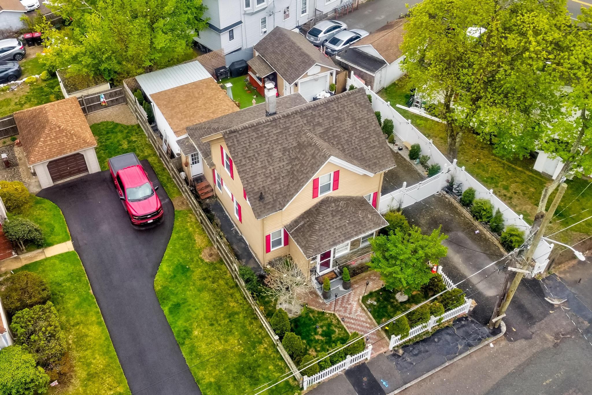  102 Thurber Avenue, Brockton, MA, 02301 - 物件實景