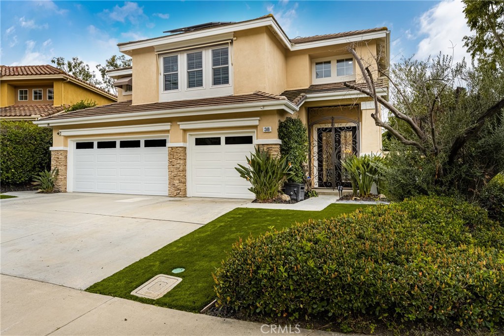 Lake Forest, California, 92610, United States, 6 Bedrooms Bedrooms, ,3 BathroomsBathrooms,Residential,For Sale,1850391