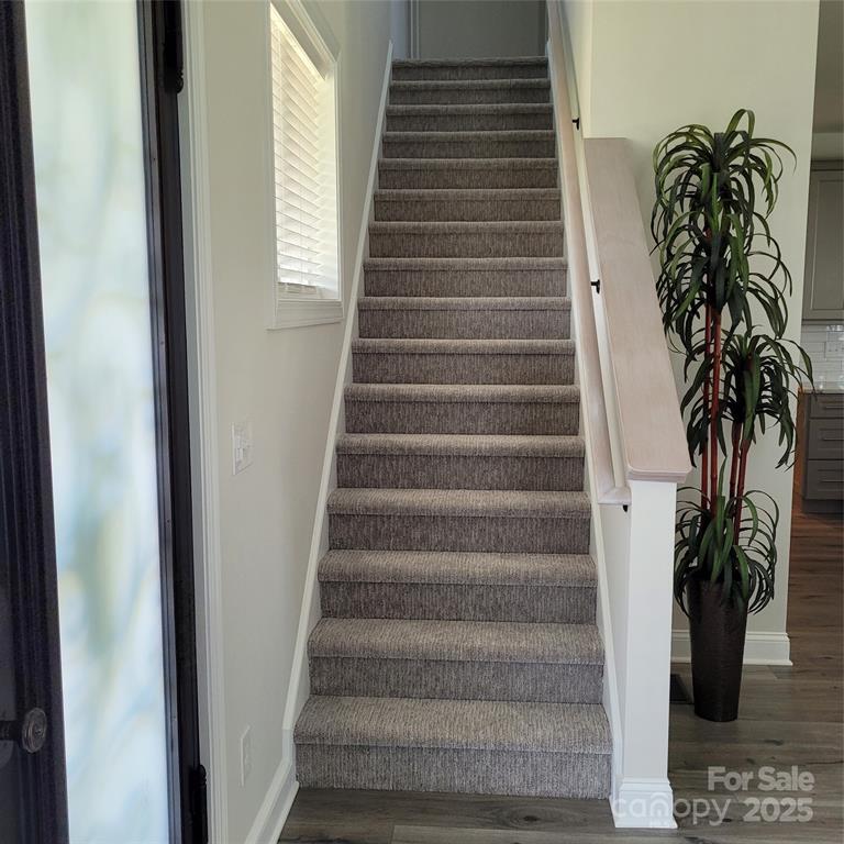 Hickory, North Carolina, 28602, United States, 3 Bedrooms Bedrooms, ,3 BathroomsBathrooms,Residential,For Sale,2000126