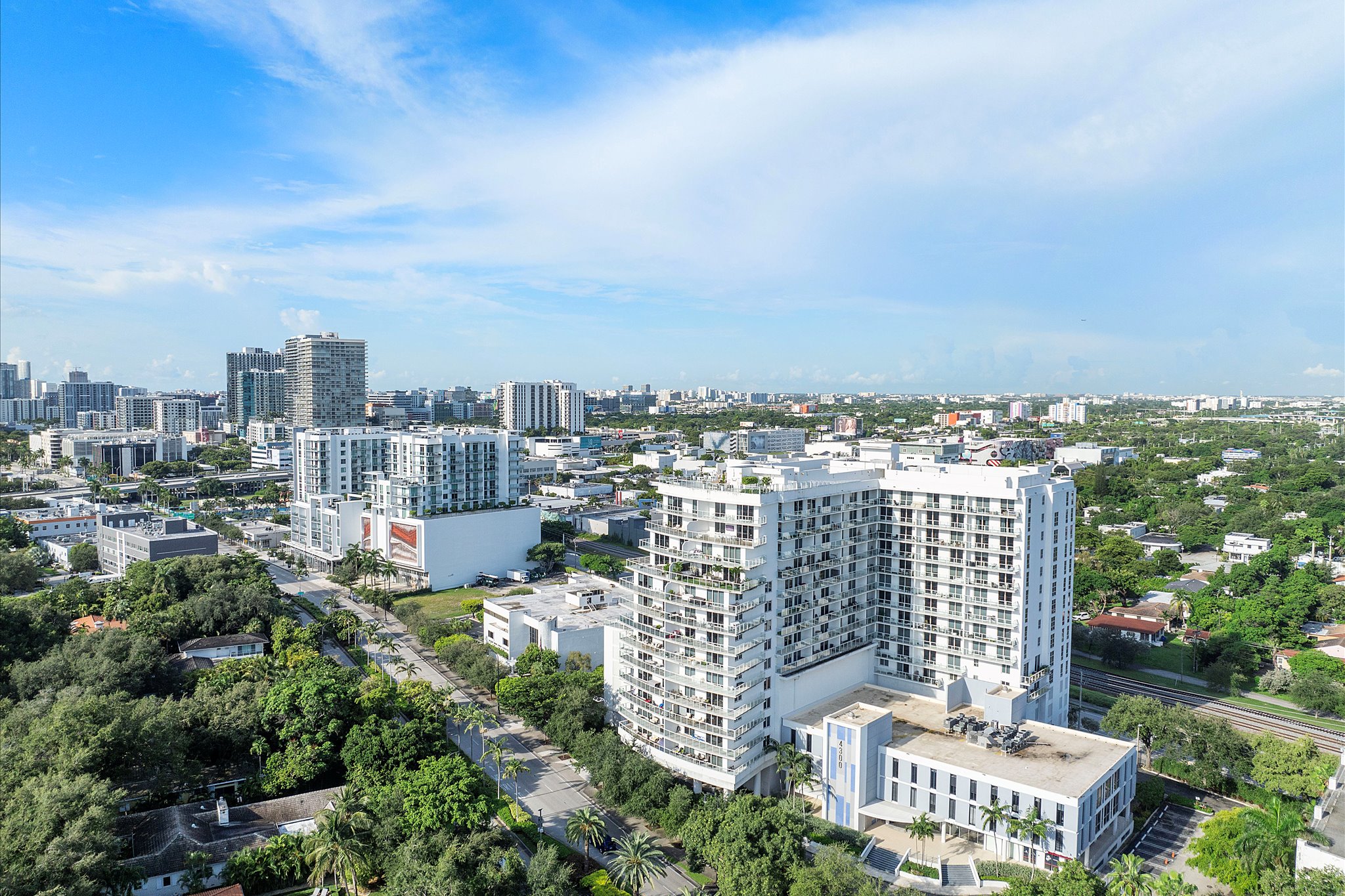  4250 Biscayne Blvd, Miami, FL, 33137 - 物件實景