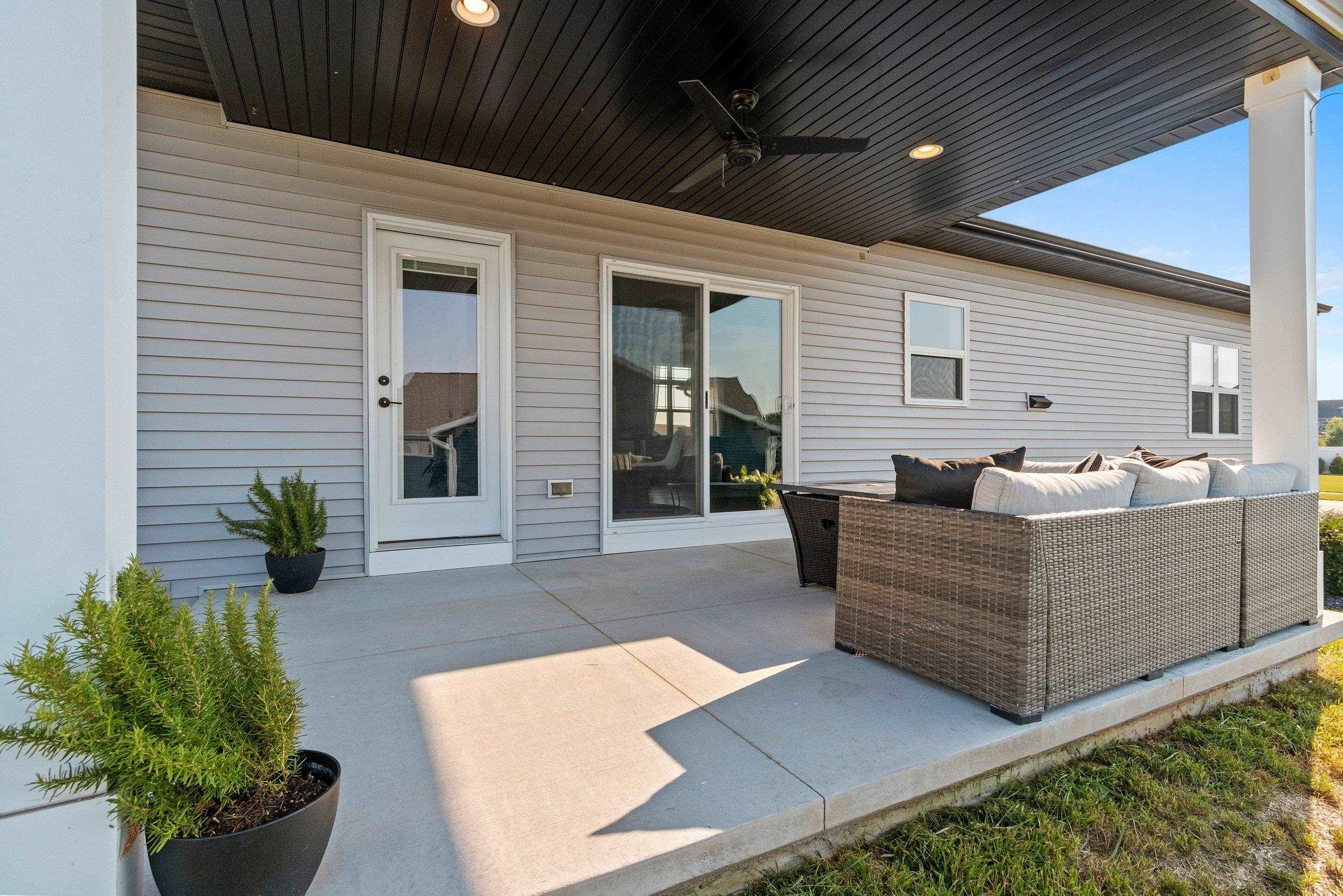 GREENVILLE, Wisconsin, 54942, United States, 4 Bedrooms Bedrooms, ,4 BathroomsBathrooms,Residential,For Sale,1926261