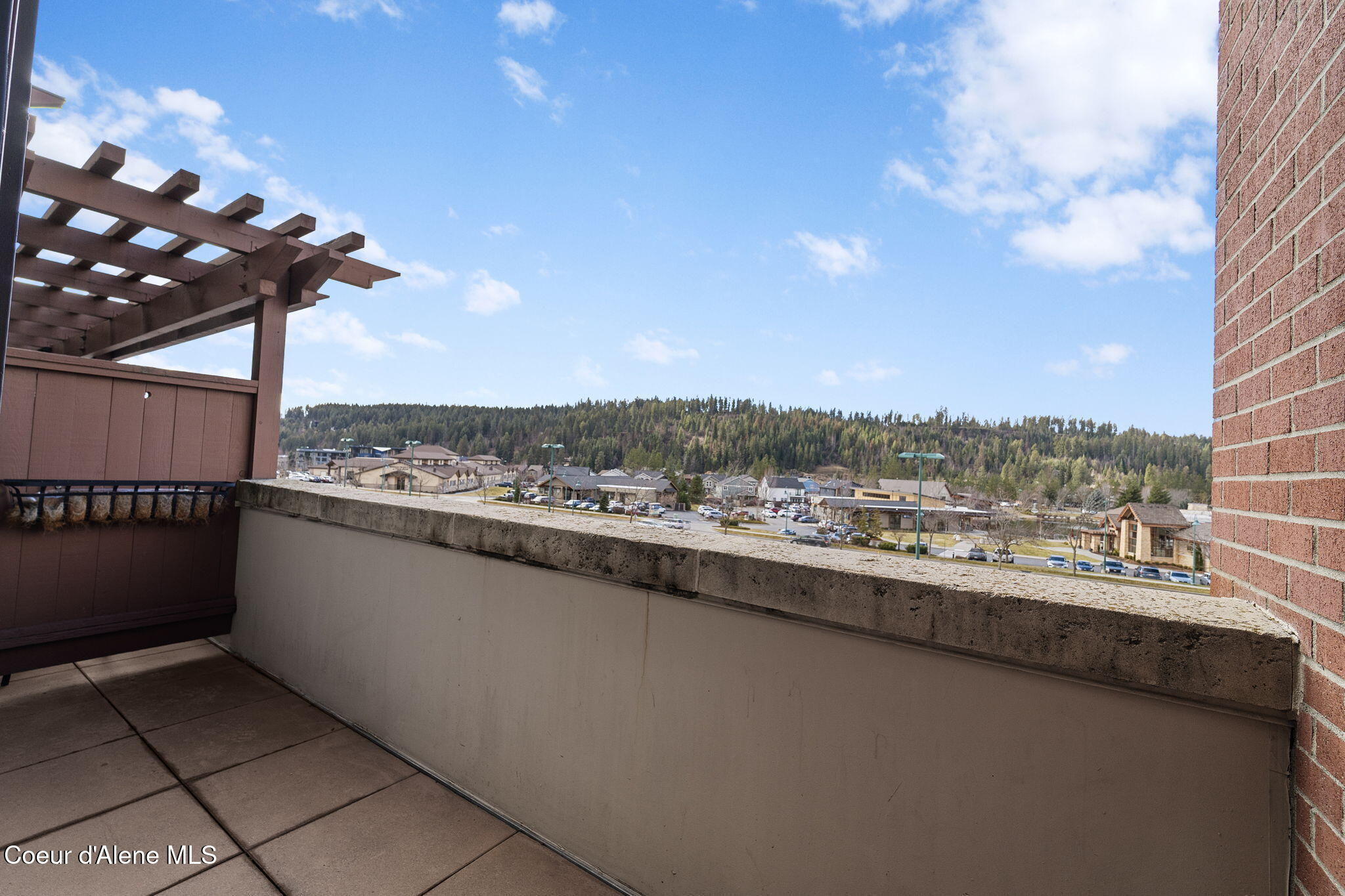 Coeur d'Alene, Idaho, 83814, United States, 2 Bedrooms Bedrooms, ,3 BathroomsBathrooms,Residential,For Sale,2022050