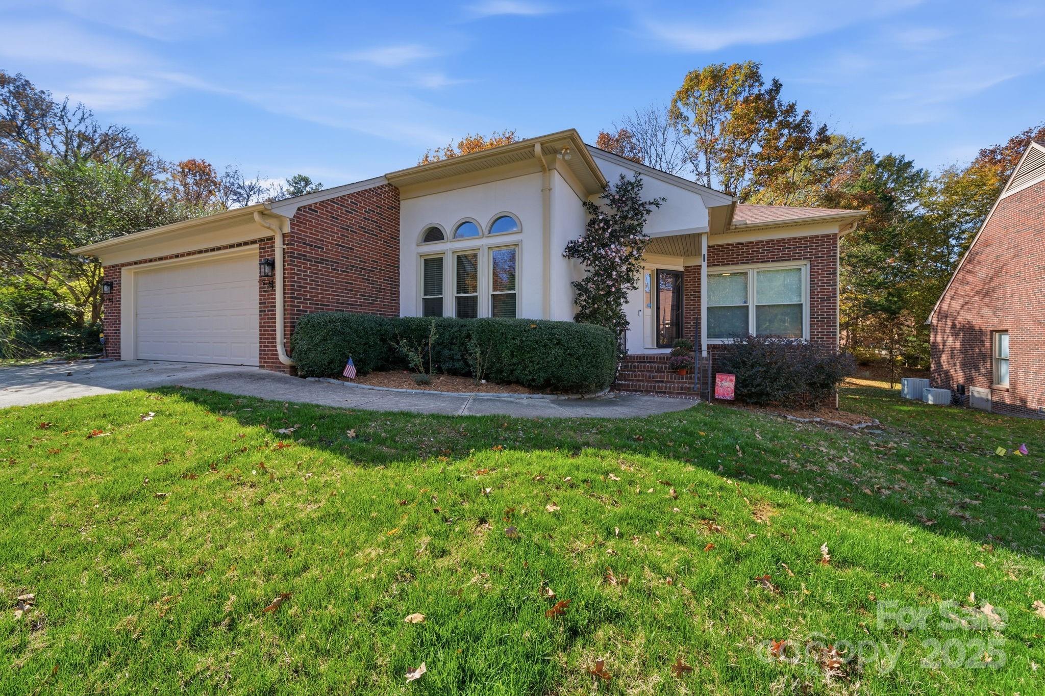 Charlotte, North Carolina, 28226, United States, 3 Bedrooms Bedrooms, ,2 BathroomsBathrooms,Residential,For Sale,1991268