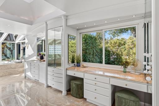 Saratoga, California, 95070, United States, 5 Bedrooms Bedrooms, ,3 BathroomsBathrooms,Residential,For Sale,1989664