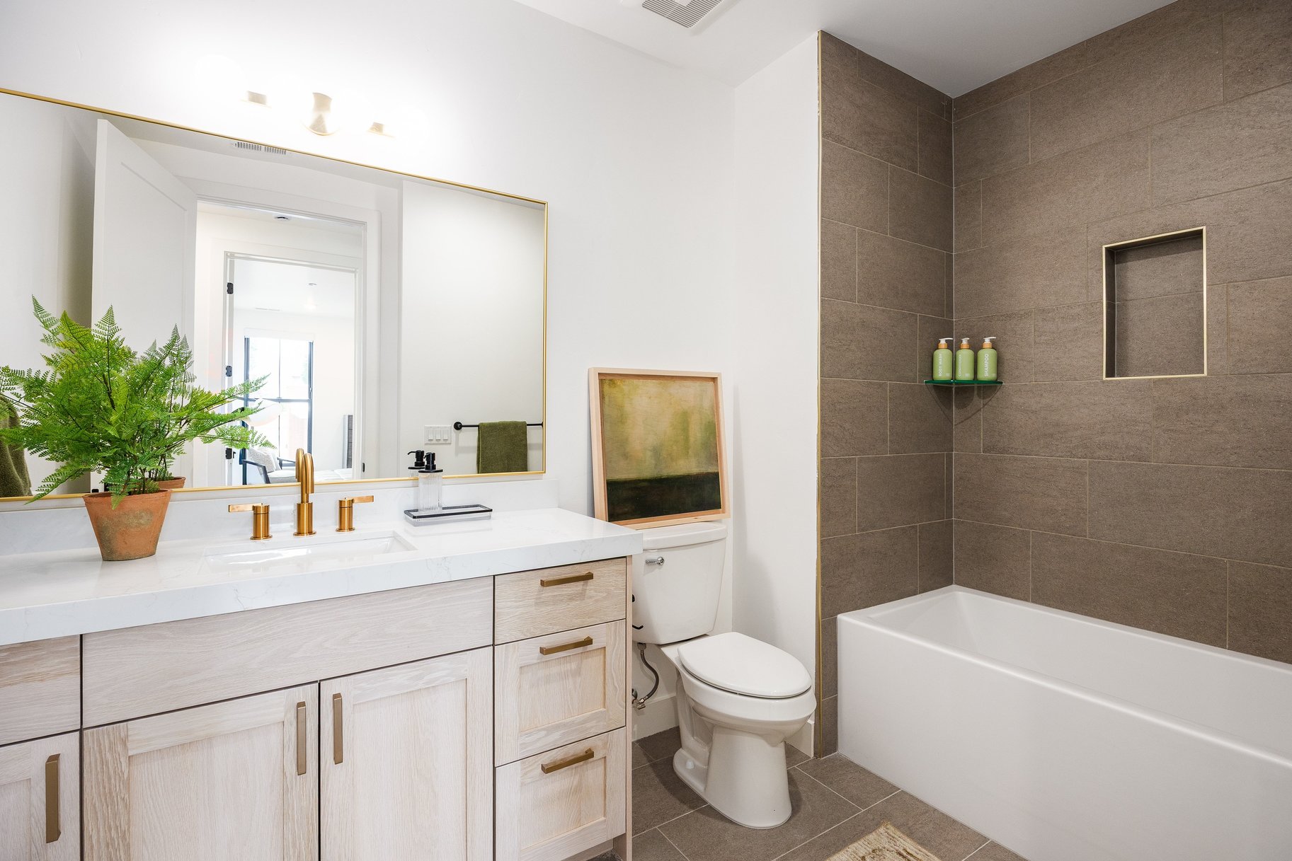  Effortless Luxury Condo Living In The Heart Of Holladay Village - 物件實景