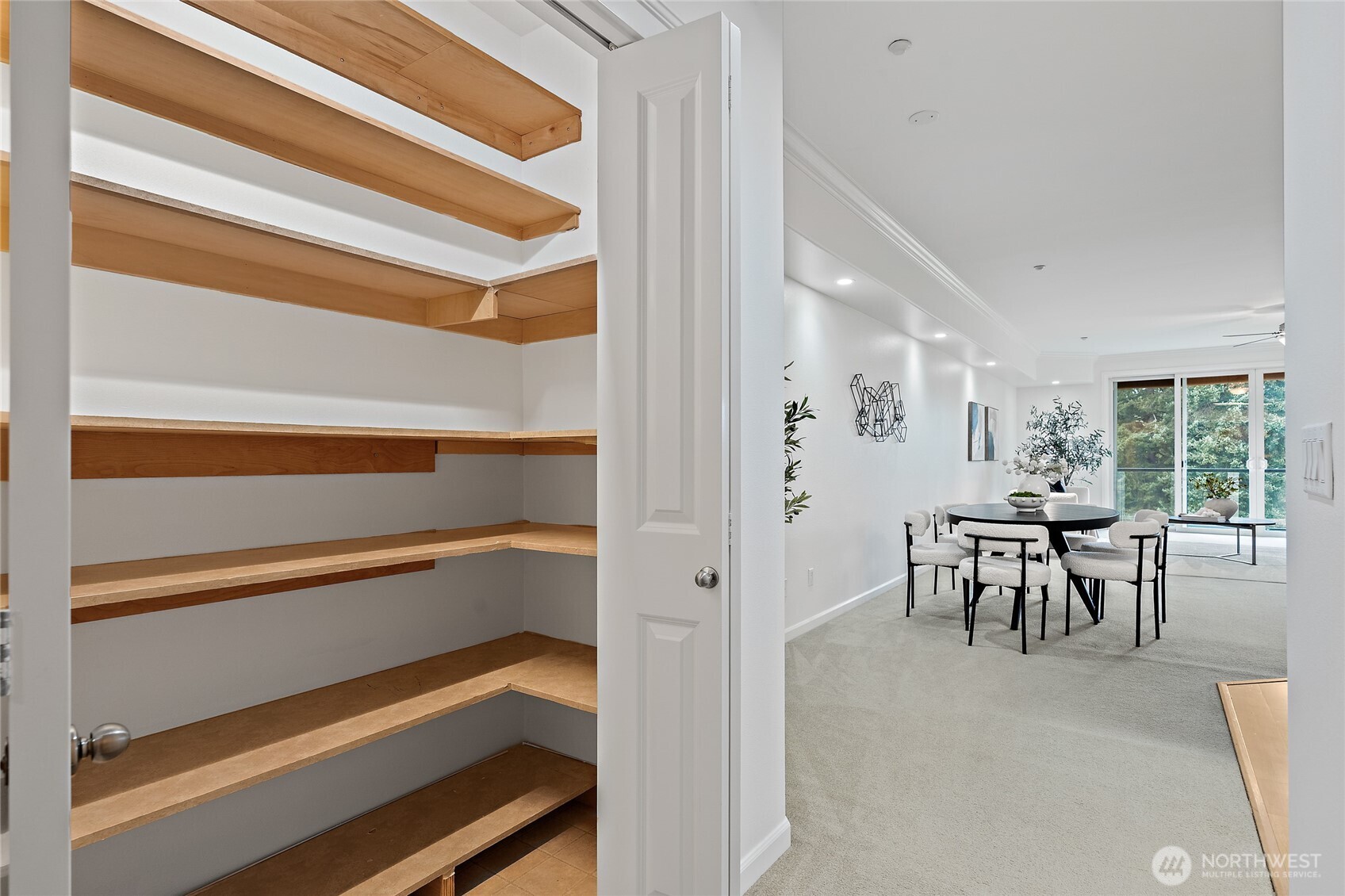 Tacoma, Washington, 98405, United States, 2 Bedrooms Bedrooms, ,2 BathroomsBathrooms,Residential,For Sale,2003445