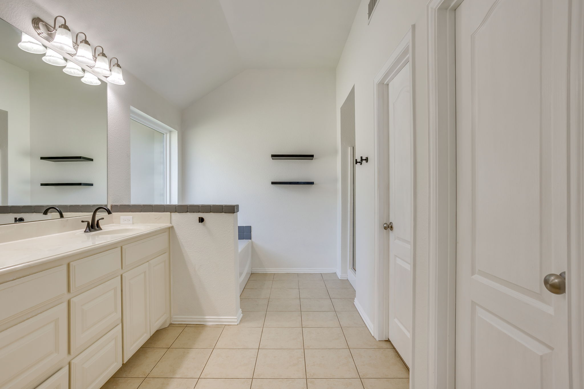  116 Cinnamon Court, Weatherford, TX, 76088 - 物件實景