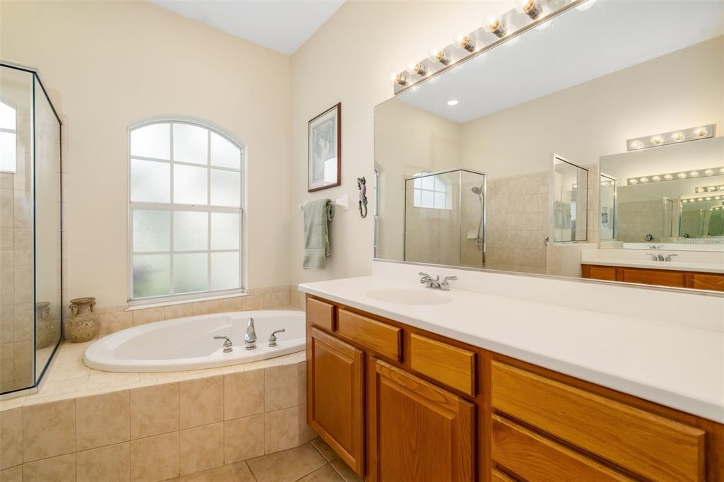 Bradenton, Florida, 34212, United States, 4 Bedrooms Bedrooms, ,3 BathroomsBathrooms,Residential,For Sale,1805204