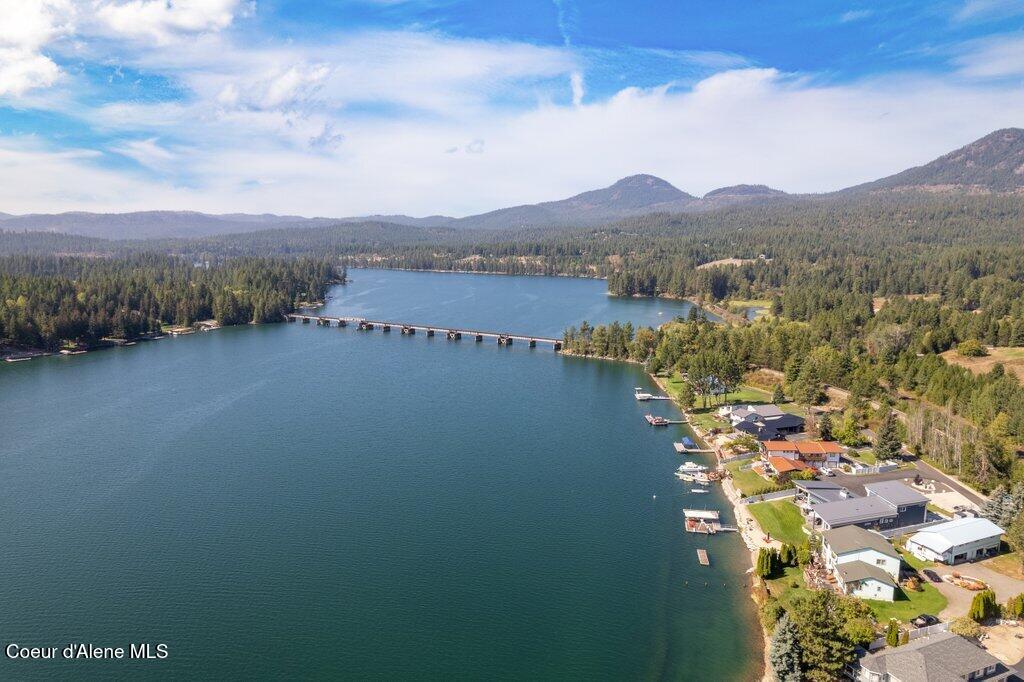 Sandpoint, Idaho, 83864, United States, 4 Bedrooms Bedrooms, ,3 BathroomsBathrooms,Residential,For Sale,1983378