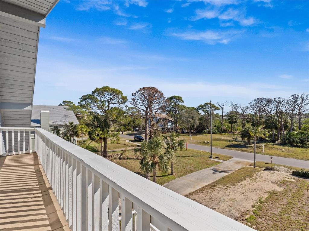 Tarpon Springs, Florida, 34689, United States, 3 Bedrooms Bedrooms, ,3 BathroomsBathrooms,Residential,For Sale,1684386