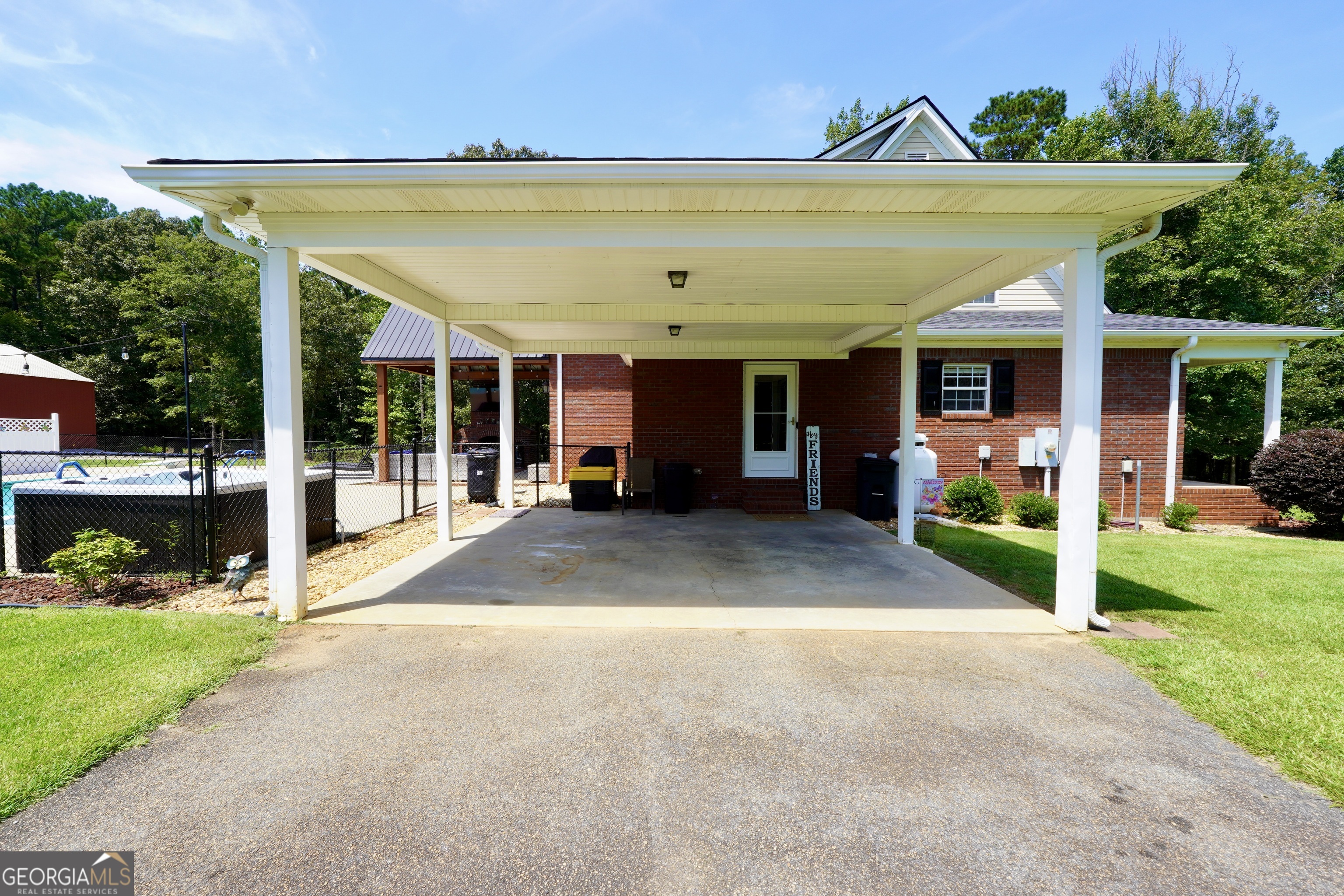 Jenkinsburg, Georgia, 30234, United States, 5 Bedrooms Bedrooms, ,4 BathroomsBathrooms,Residential,For Sale,1928448