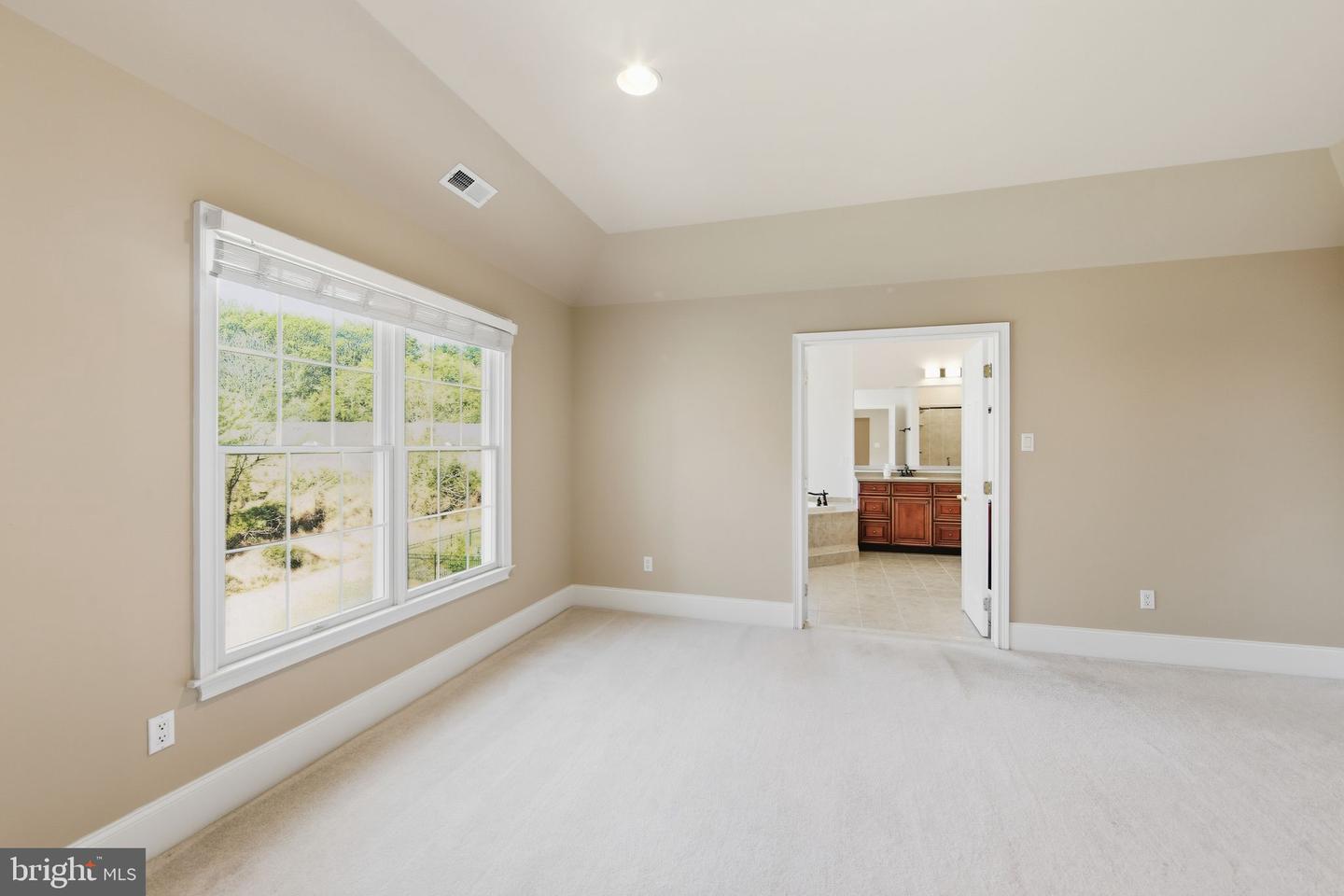 Chester Springs, Pennsylvania, 19425, United States, 4 Bedrooms Bedrooms, ,5 BathroomsBathrooms,Residential,For Sale,1987740